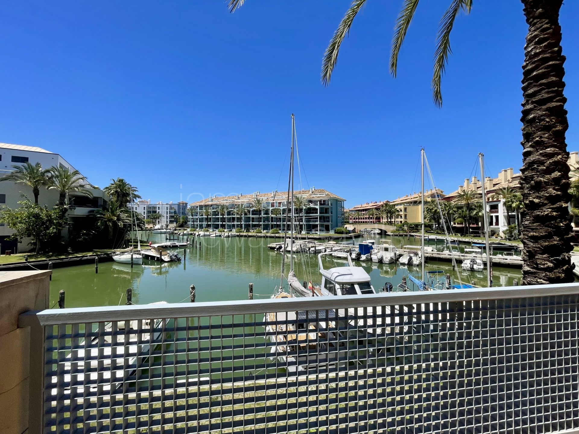Spacious Ground Floor Marina Apartment with Canal Views and Large Terrace in Sotogrande