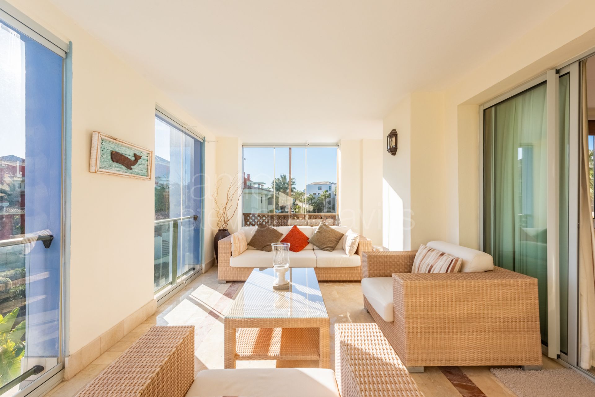 Sotogrande Marina Apartment with Fireplace and Terrace – Includes Parking and Storage