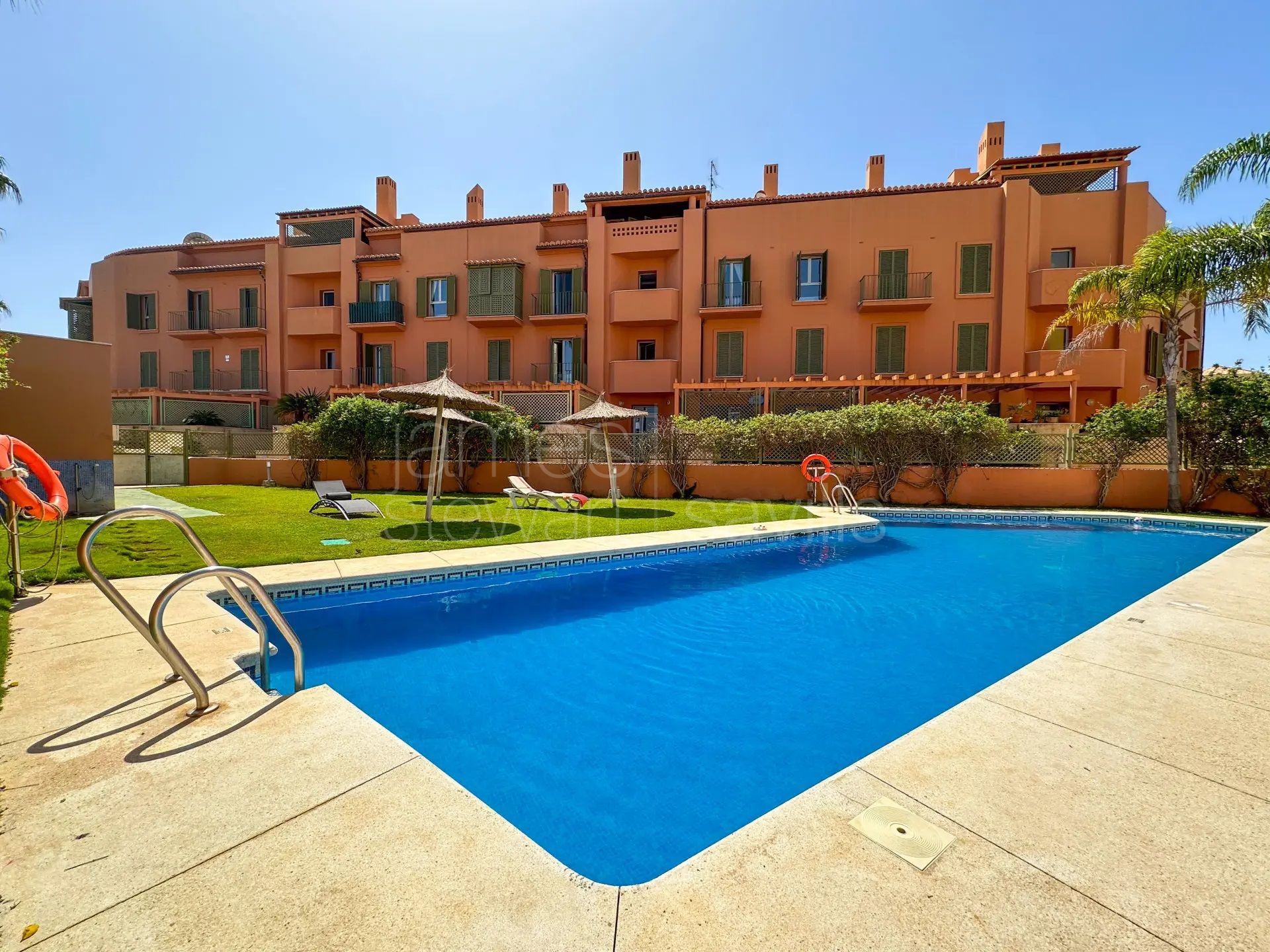 Sotogrande Marina Apartment with Fireplace and Terrace – Includes Parking and Storage
