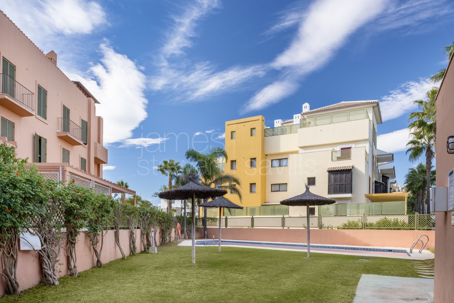 Sotogrande Marina Apartment with Fireplace and Terrace – Includes Parking and Storage