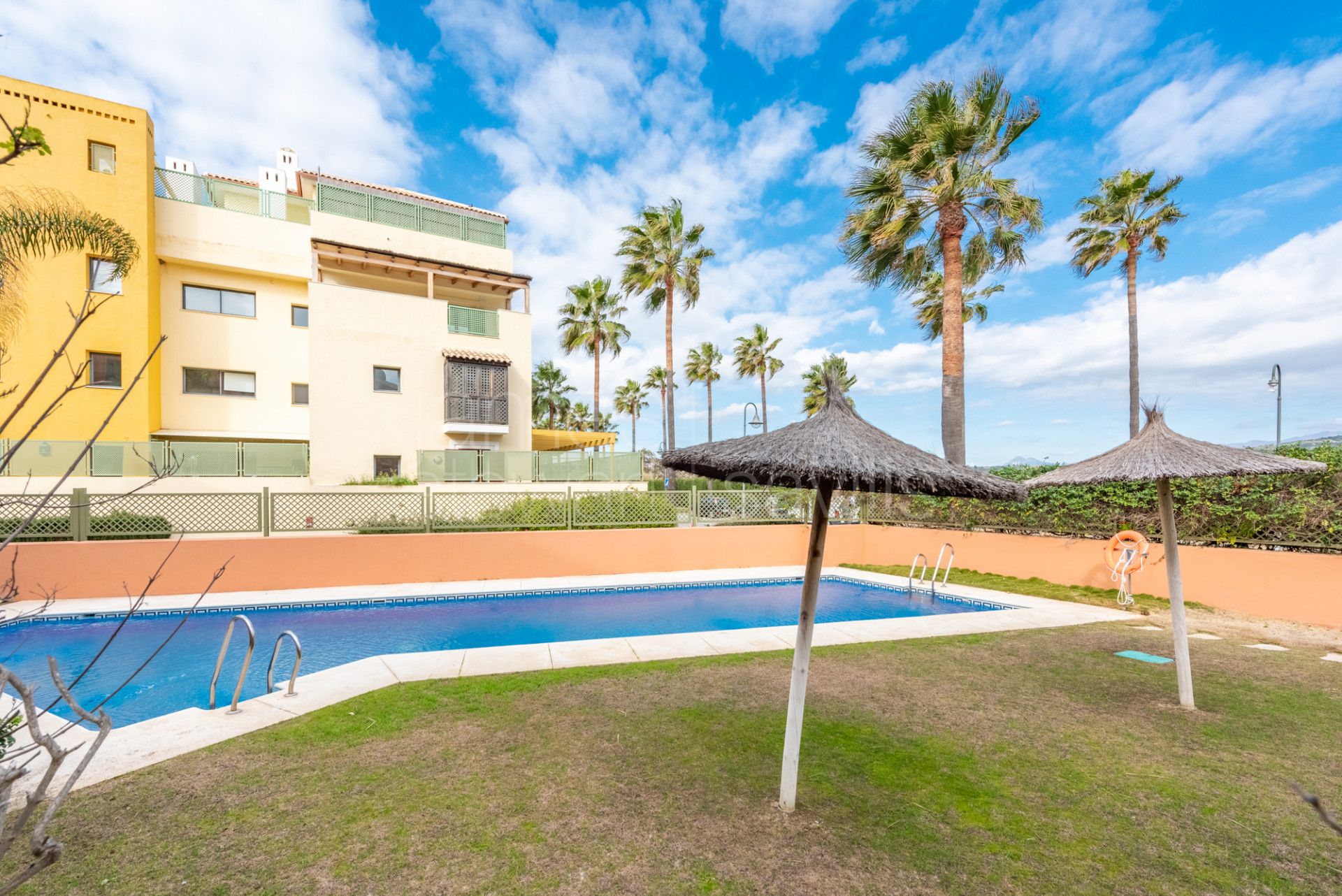 Sotogrande Marina Apartment with Fireplace and Terrace – Includes Parking and Storage