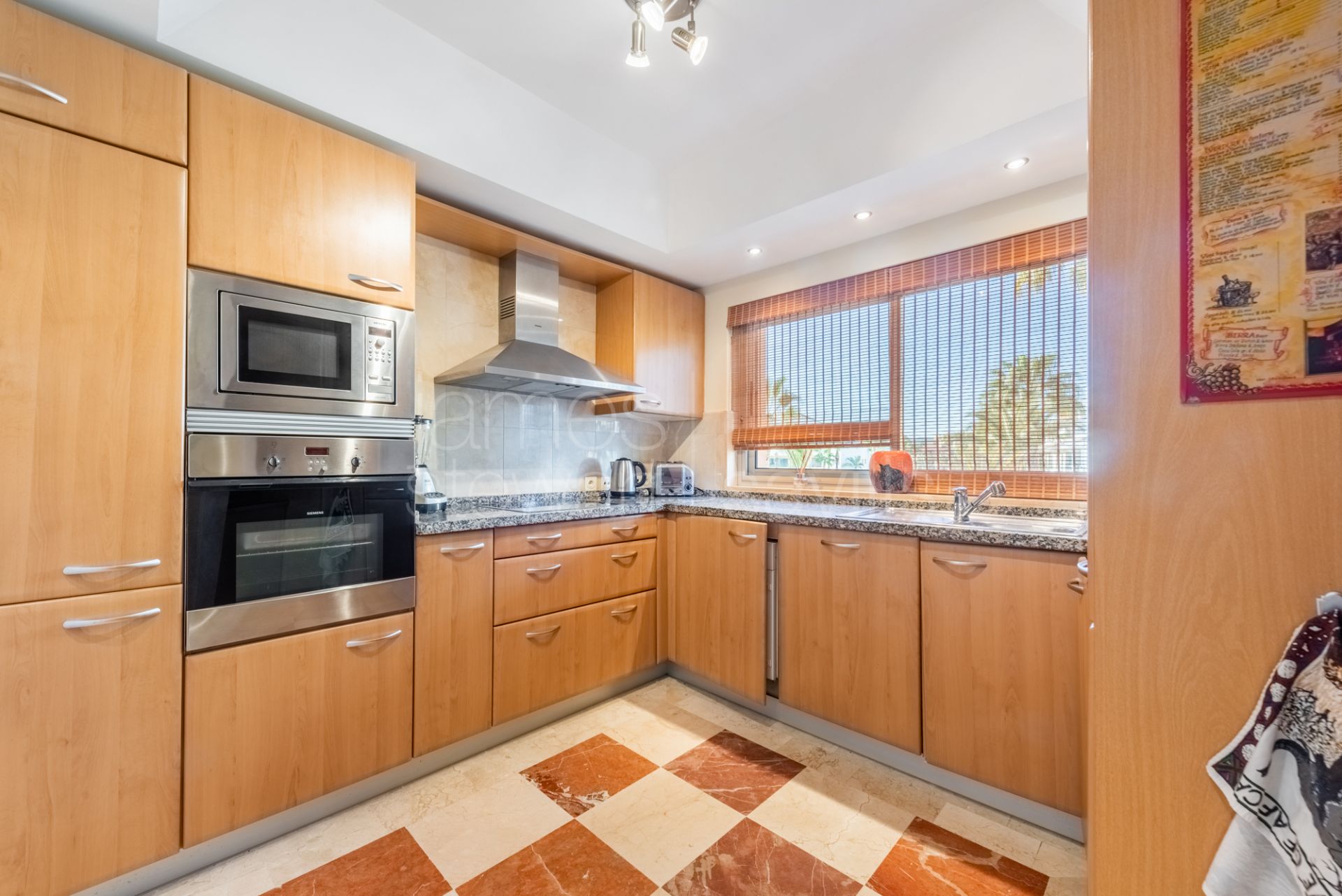 Sotogrande Marina Apartment with Fireplace and Terrace – Includes Parking and Storage