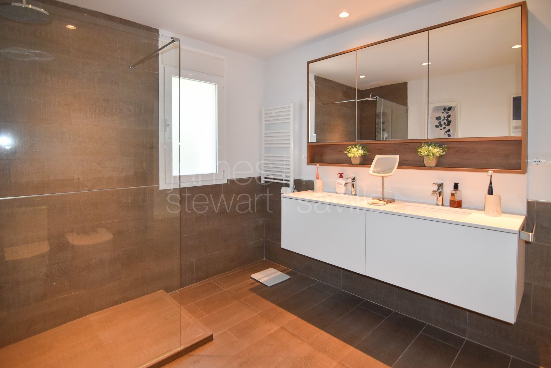 Wonderful contemporary family home in Central Sotogrande