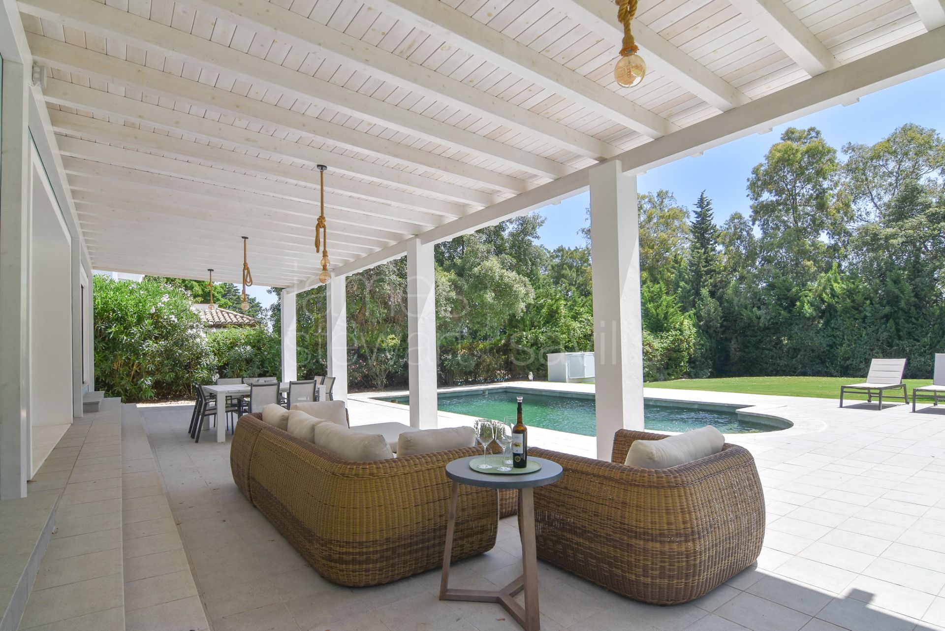 Wonderful contemporary family home in Central Sotogrande