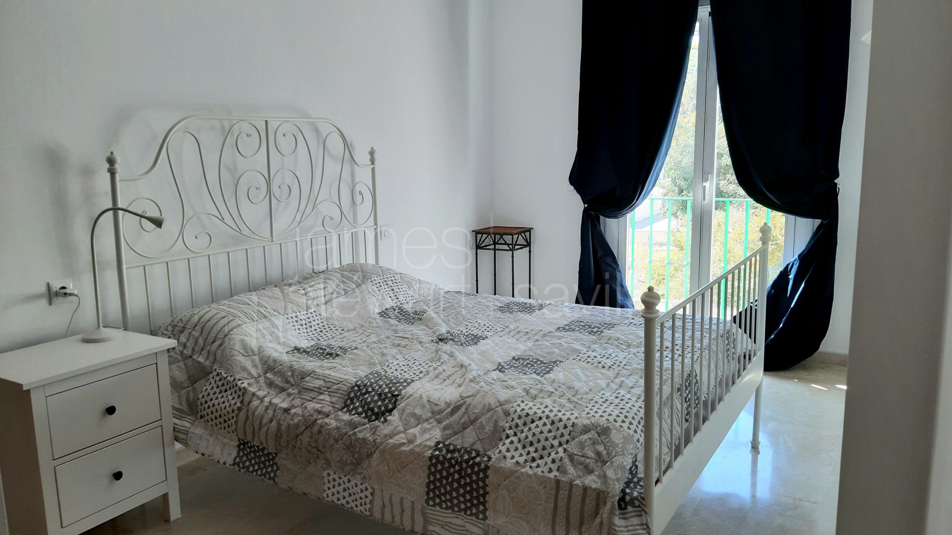 3 bedroom/2 bathroom townhouse close to all amenities in Guadiaro, next to Sotogrande