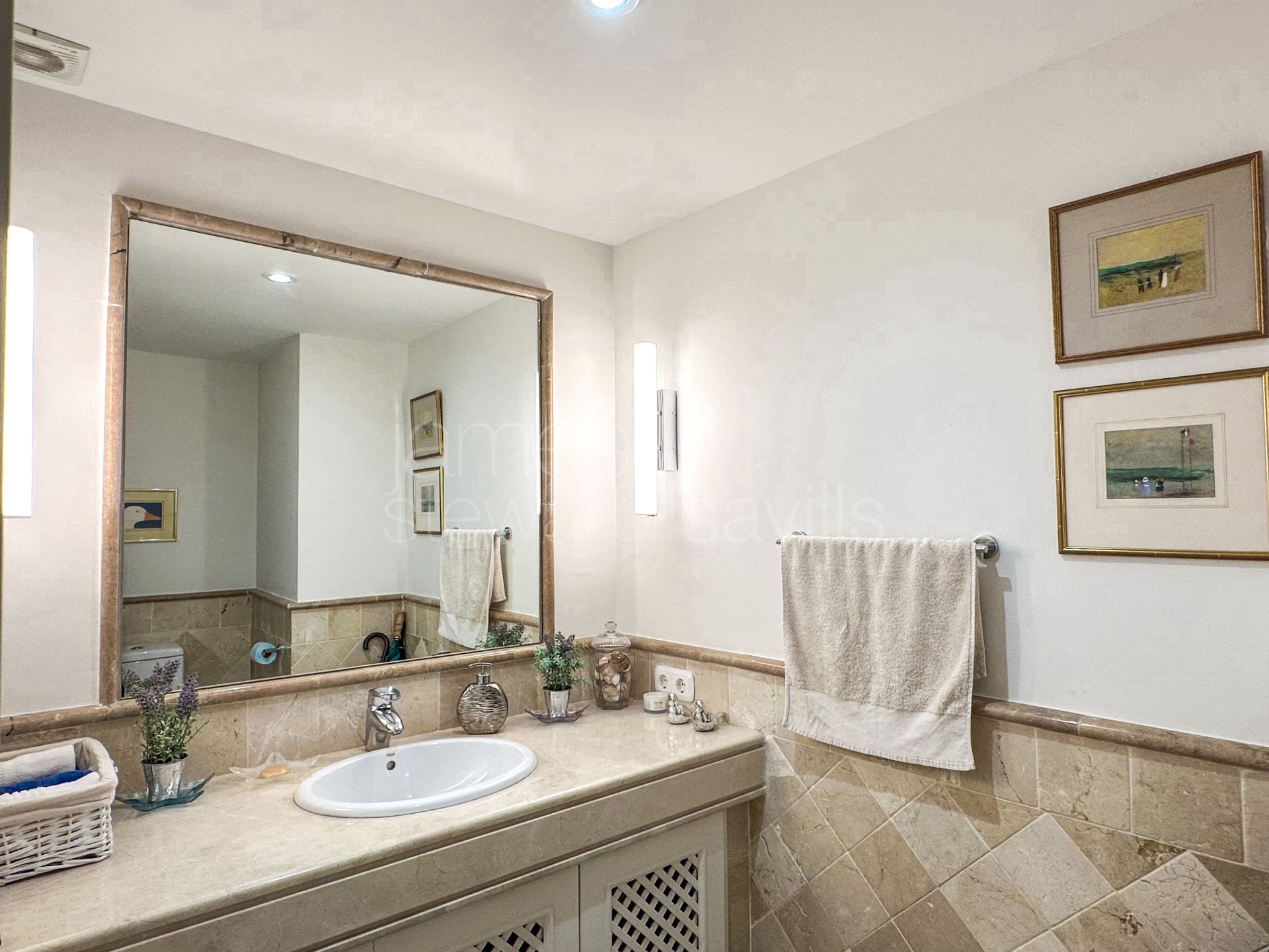 Ático Dúplex en Valgrande, Sotogrande – Privacidad, Luz Natural y Excelentes Zonas Comunes