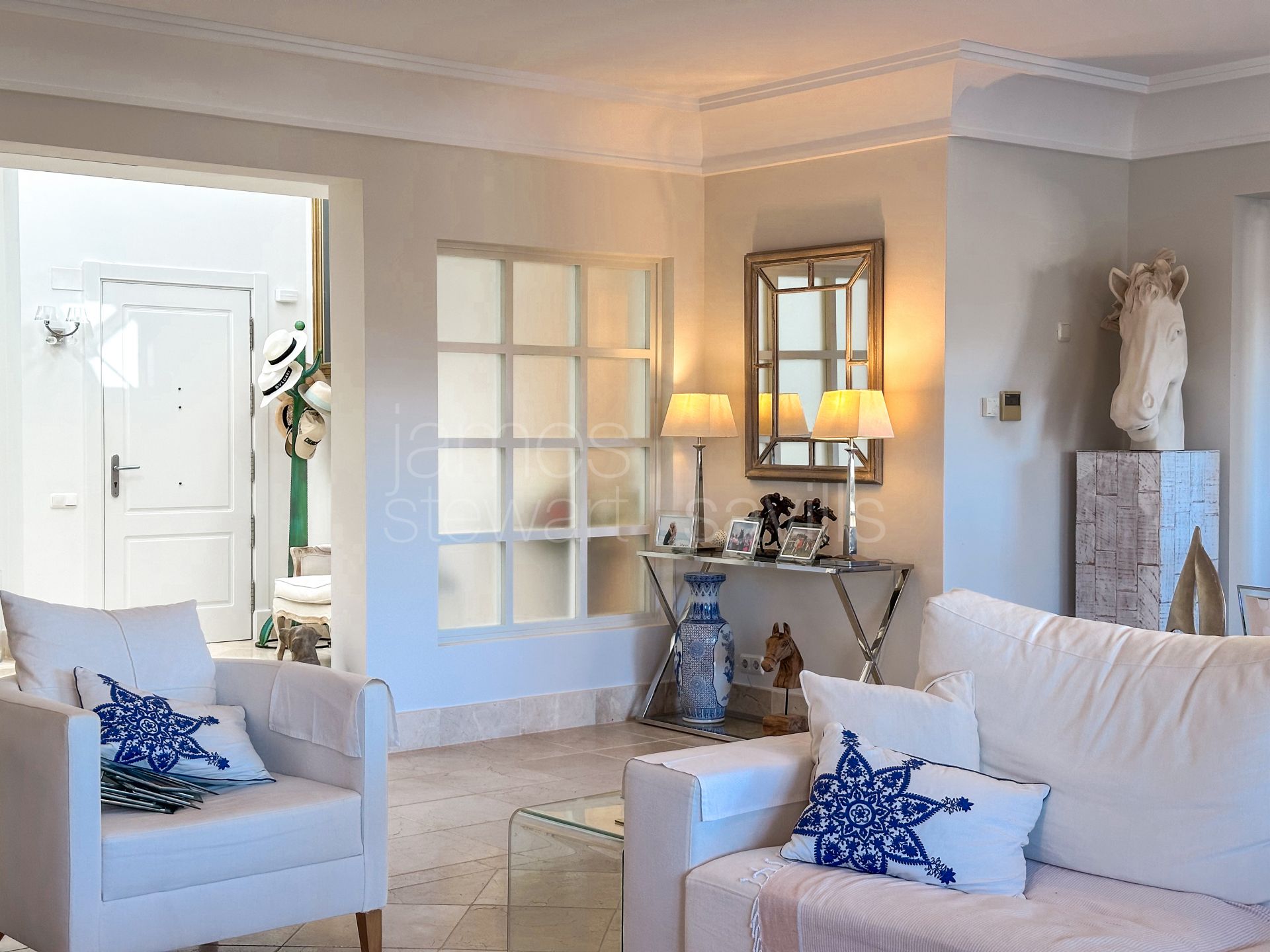 Ático Dúplex en Valgrande, Sotogrande – Privacidad, Luz Natural y Excelentes Zonas Comunes