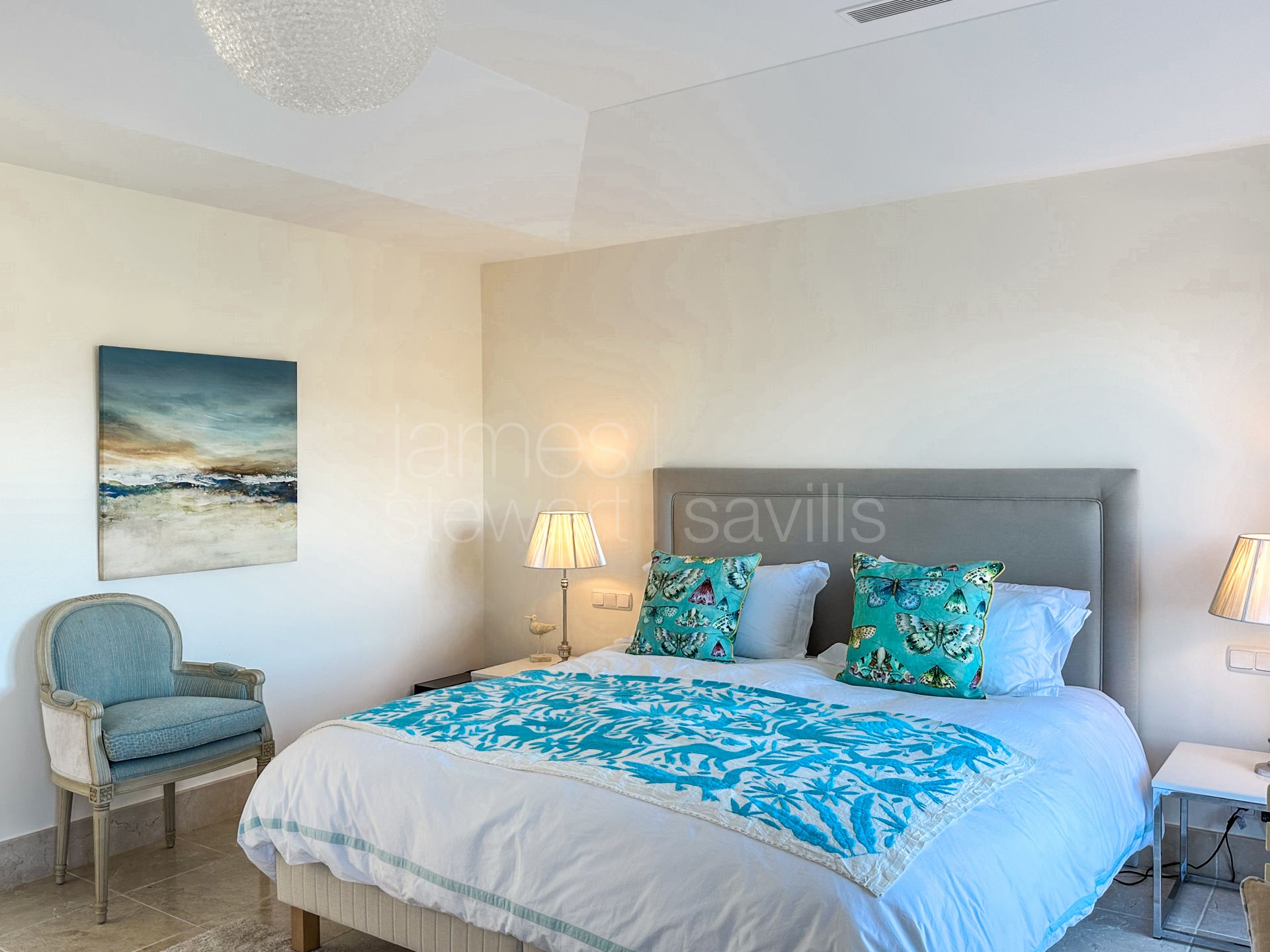 Ático Dúplex en Valgrande, Sotogrande – Privacidad, Luz Natural y Excelentes Zonas Comunes