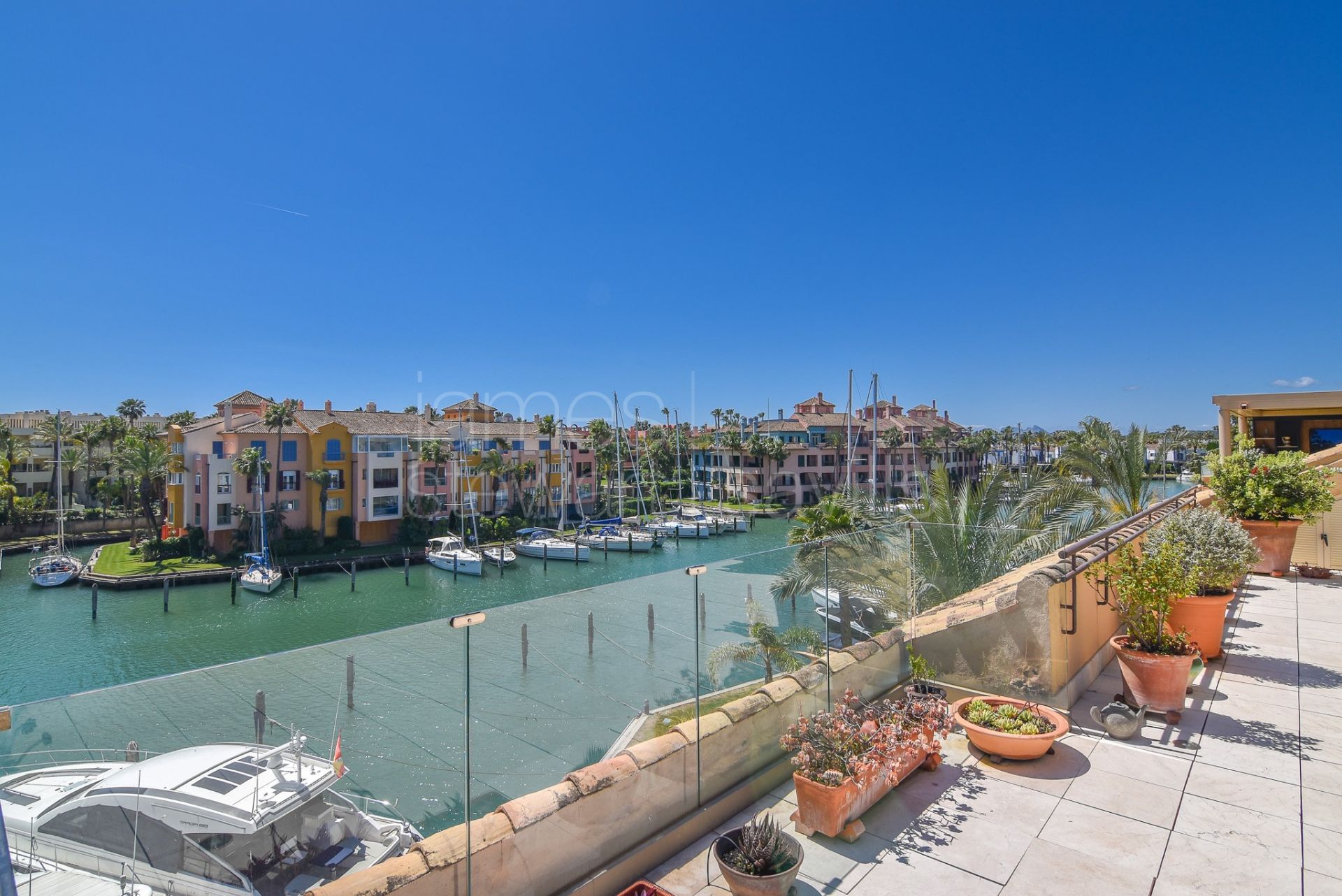 Corner Duplex Penthouse probably the best Marina views in Sotogrande