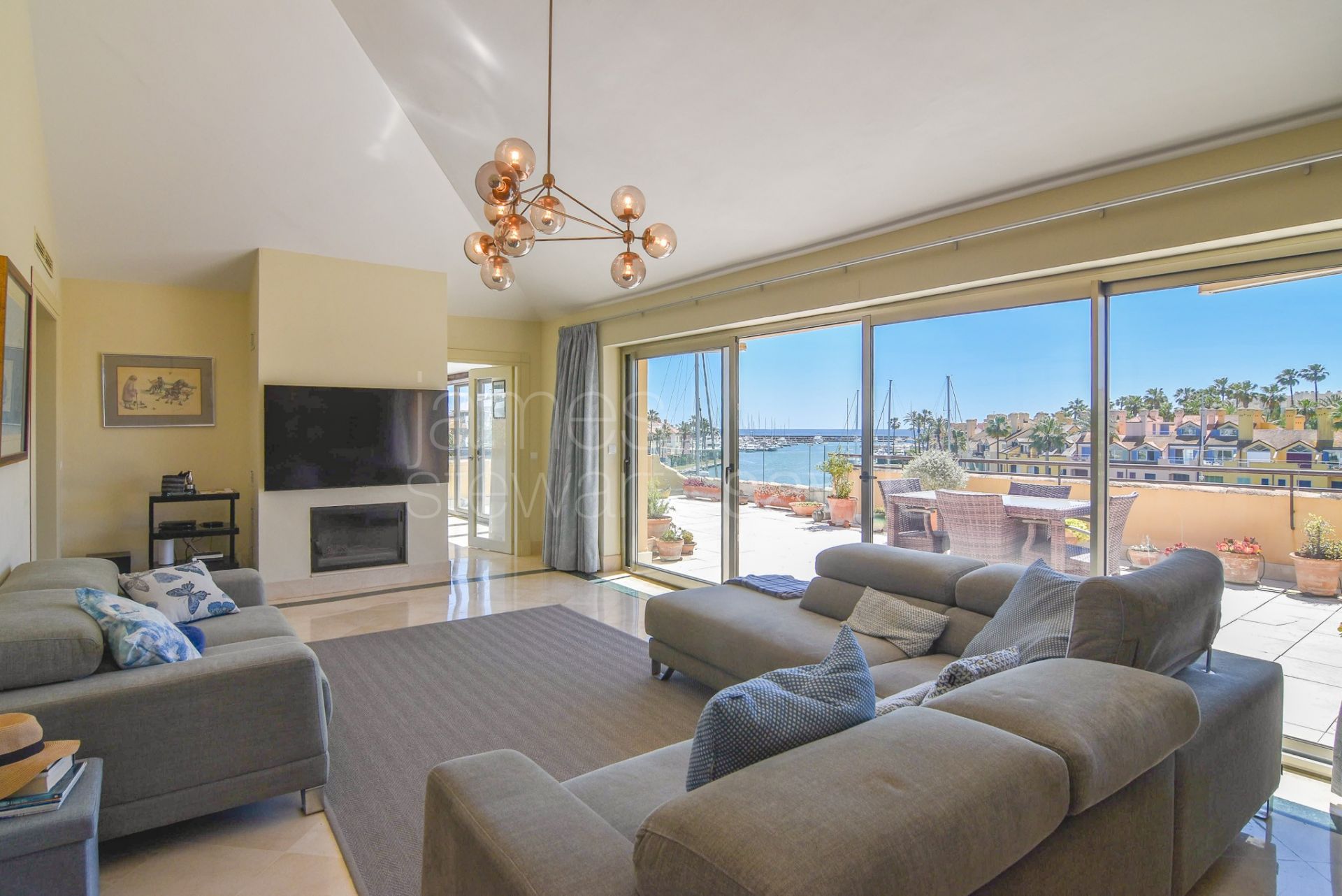 Corner Duplex Penthouse probably the best Marina views in Sotogrande