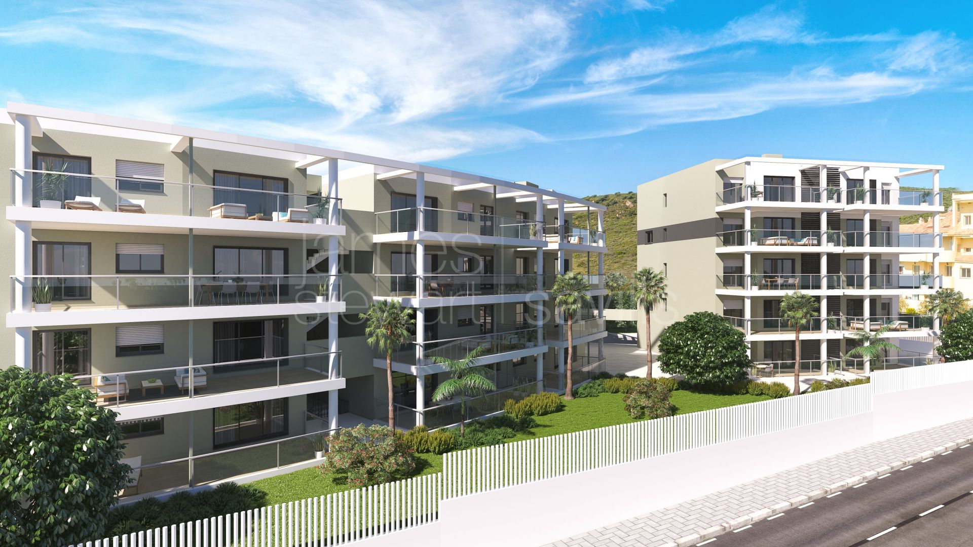 Ático con Vistas al Mar en Venta en Manilva – 3 Dormitorios, Terraza Grande y Cerca de la Playa