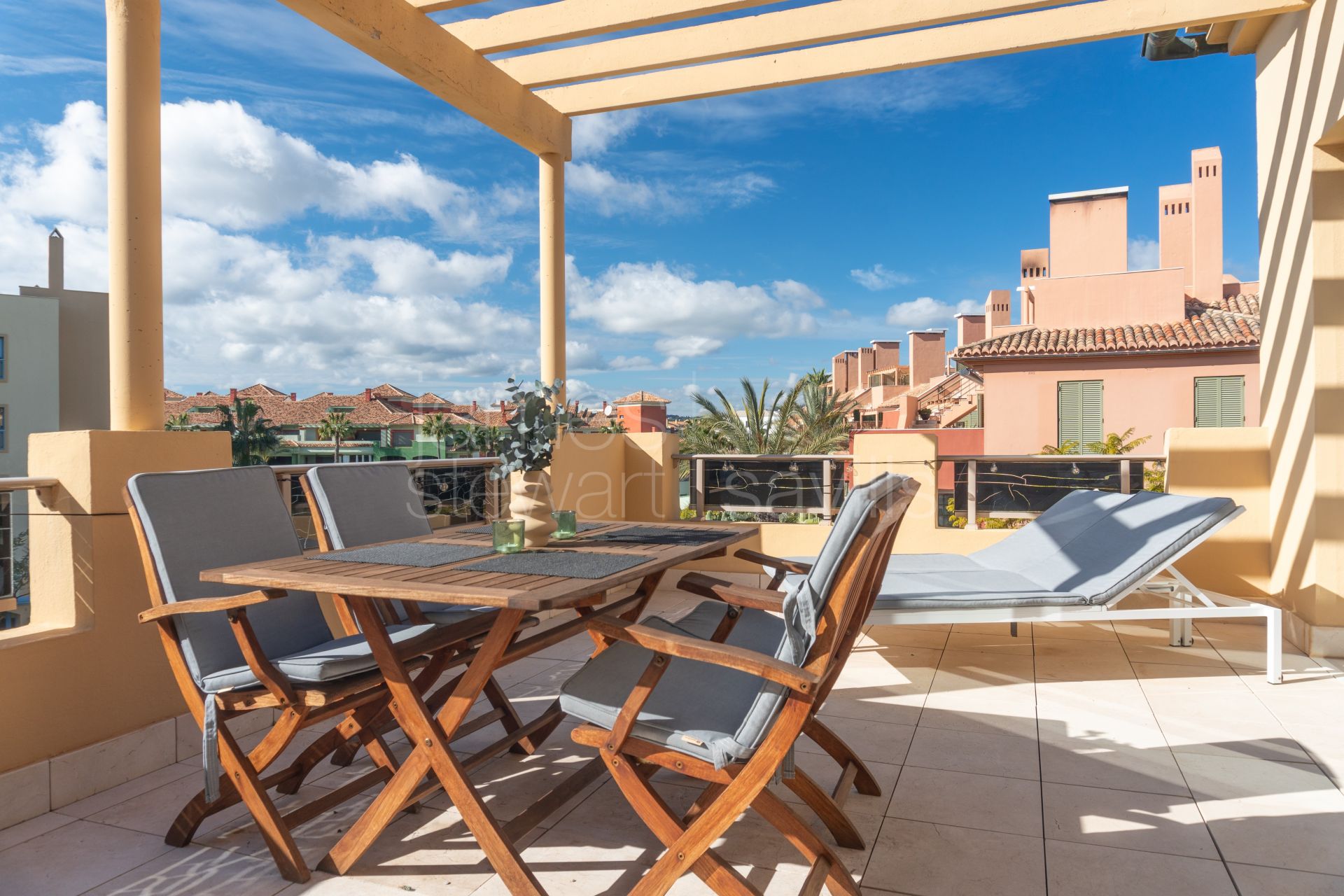 Penthouse in the Heart of Sotogrande Marina