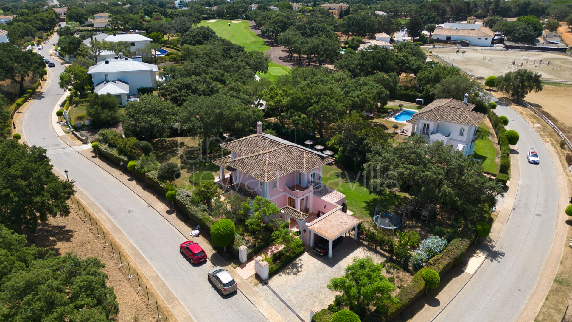 Villa en Primera Línea de Golf en San Roque Club