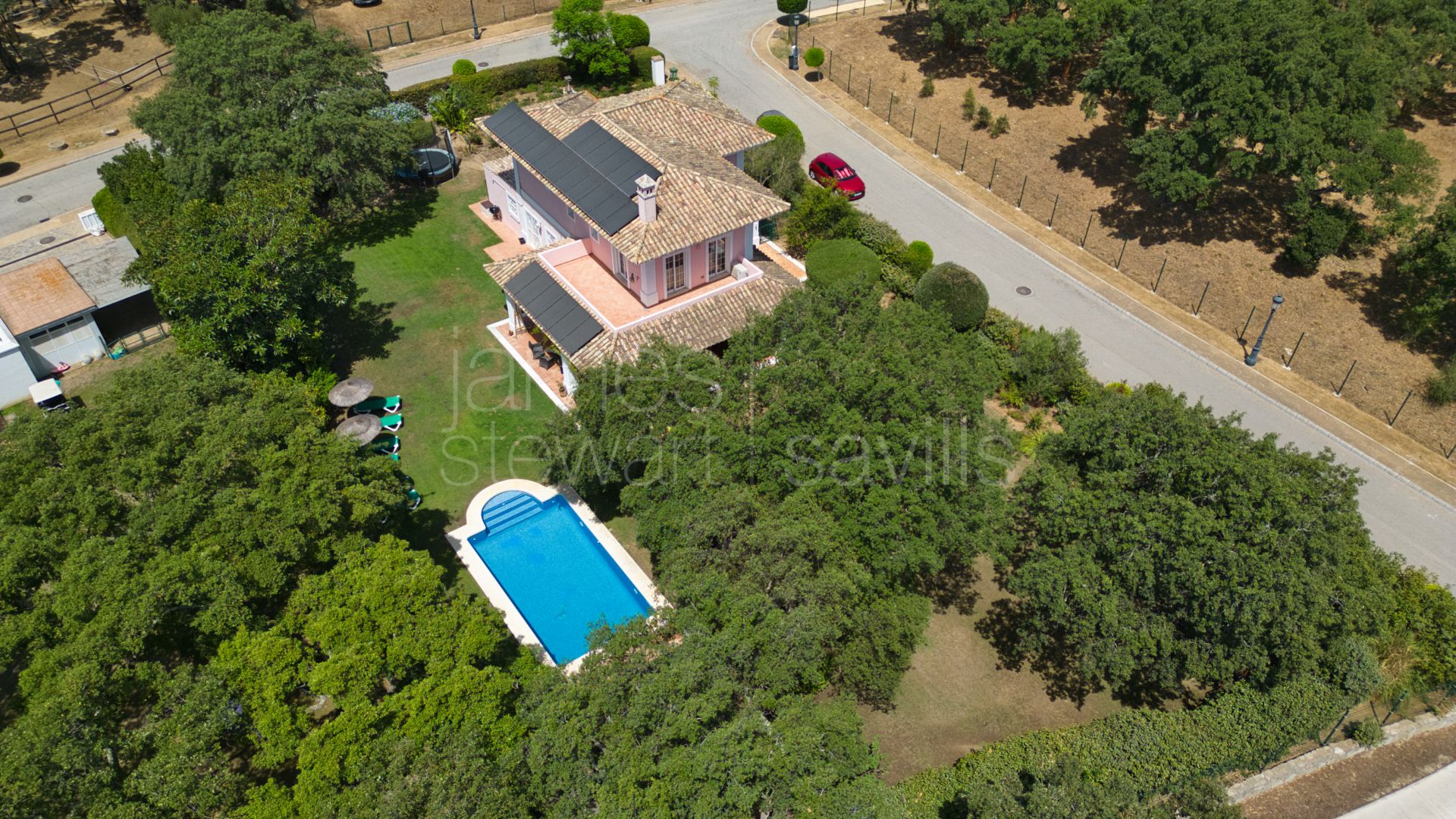 Villa en Primera Línea de Golf en San Roque Club