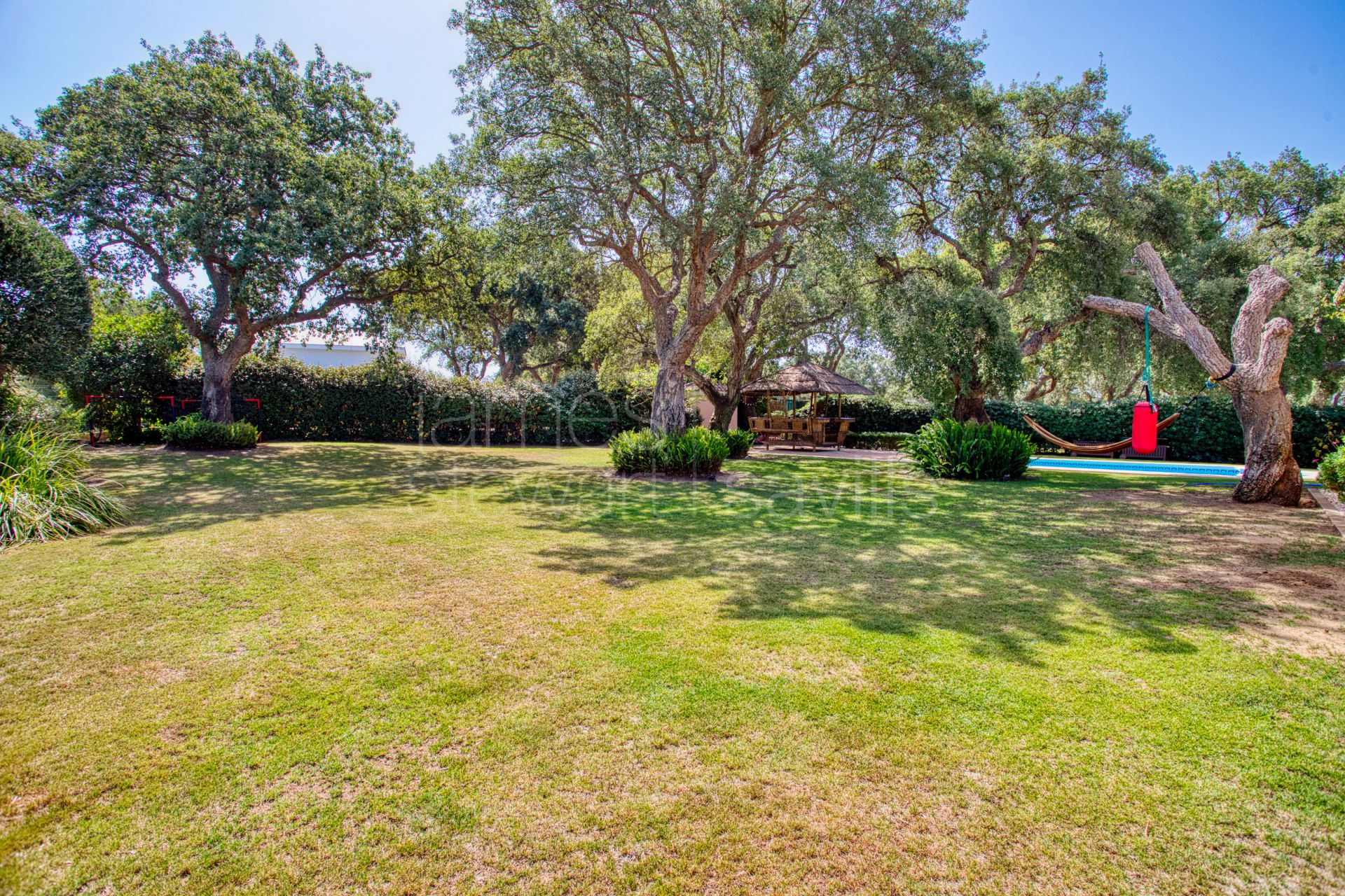 Villa en Primera Línea de Golf en San Roque Club