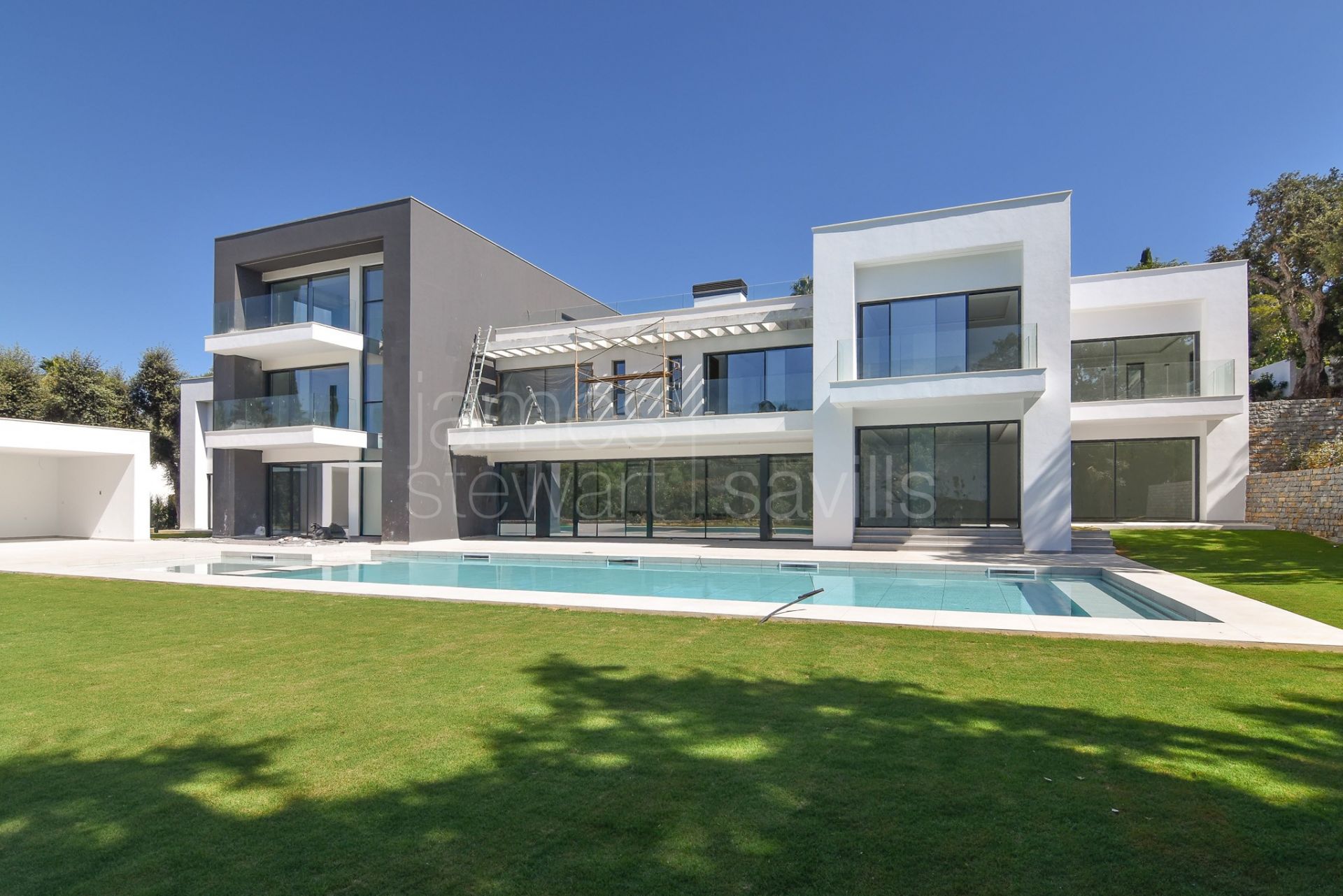 Brand new modern style villa in the Central area of Sotogrande - completion Autumn 2025