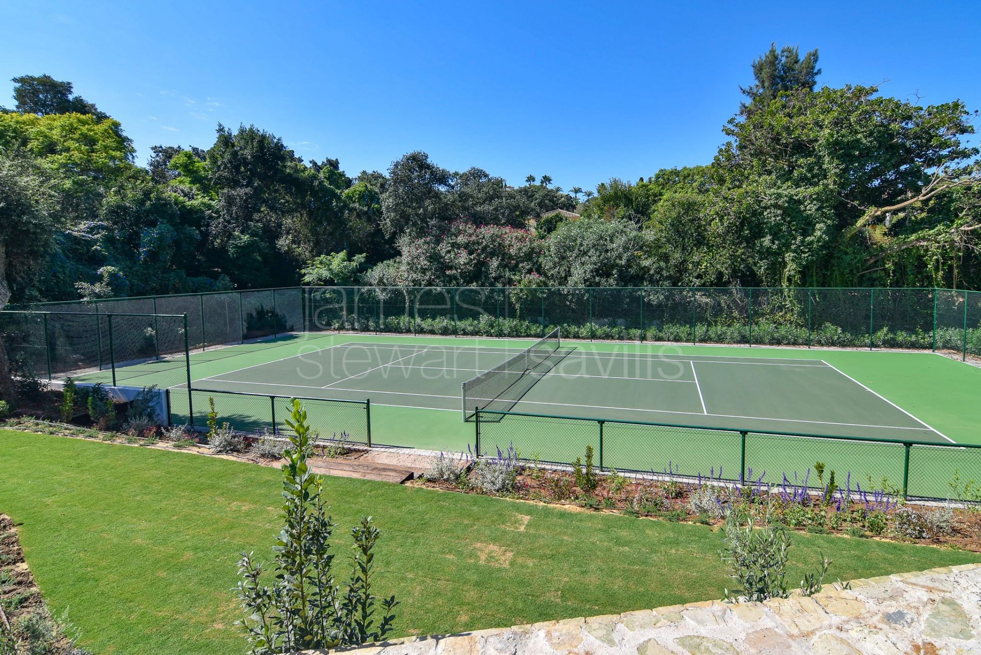 Brand new modern style villa in the Central area of Sotogrande - completion Autumn 2025