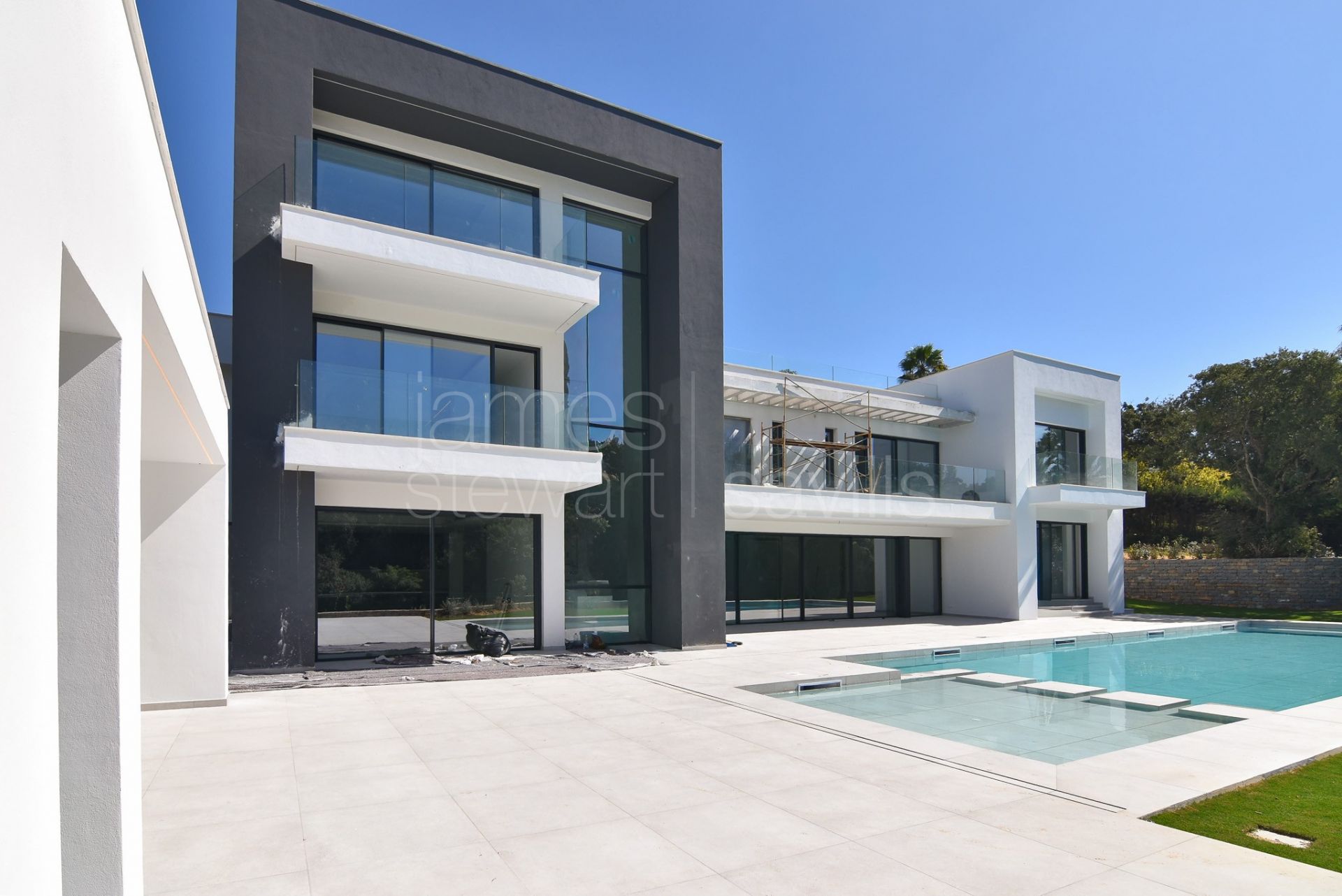 Brand new modern style villa in the Central area of Sotogrande - completion Autumn 2025