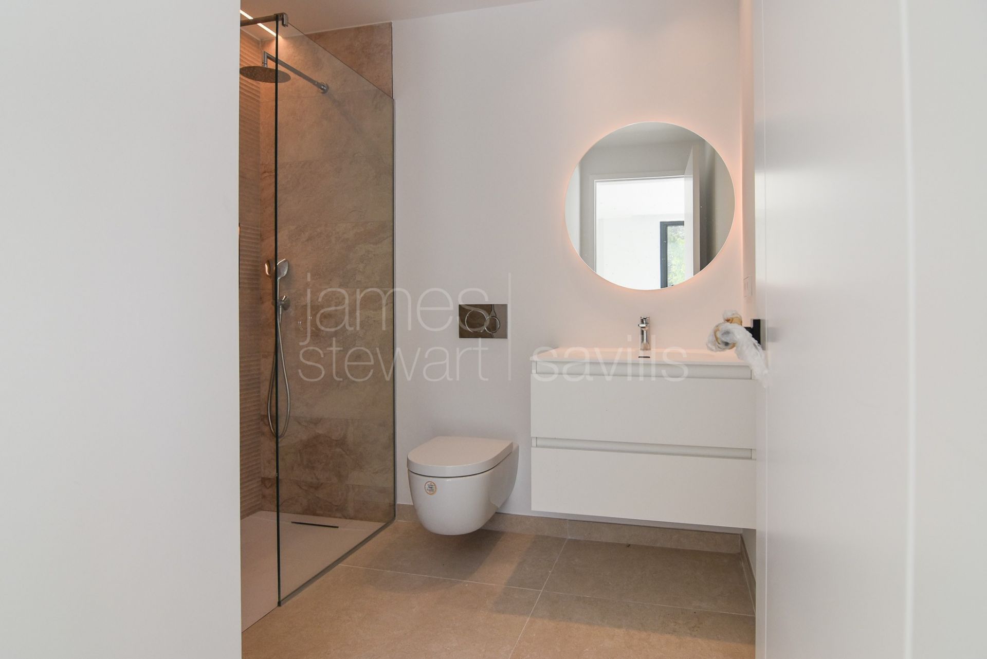 Brand new villa in a quiet area facing a green zone in Sotogrande Alto - completed May 2025