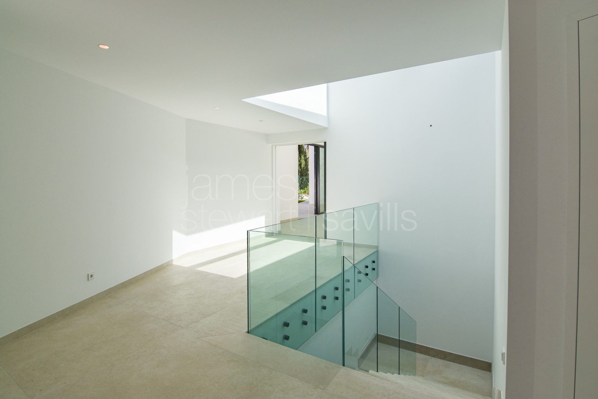 Brand new villa in a quiet area facing a green zone in Sotogrande Alto - completed May 2025