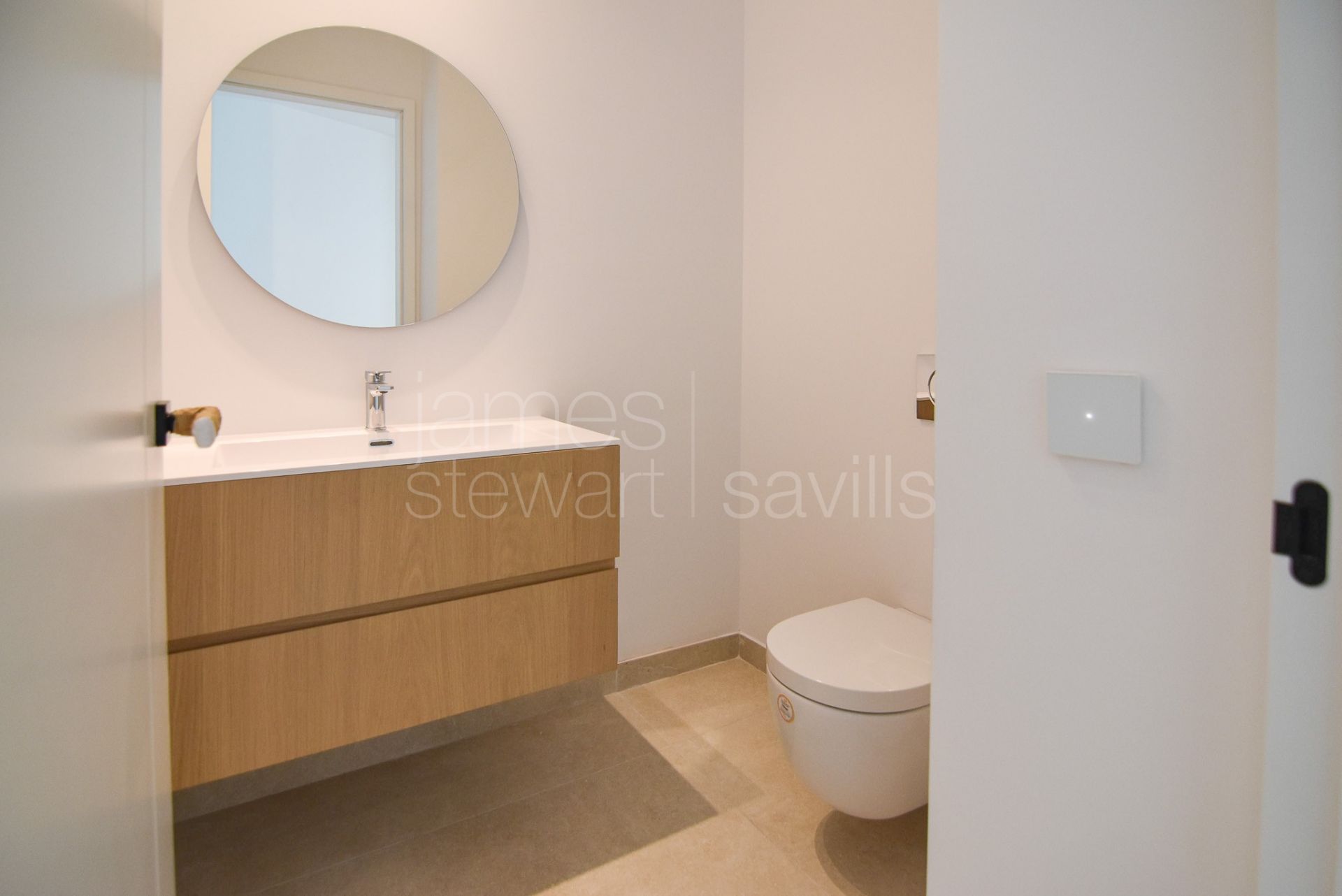 Brand new villa in a quiet area facing a green zone in Sotogrande Alto - completed May 2025