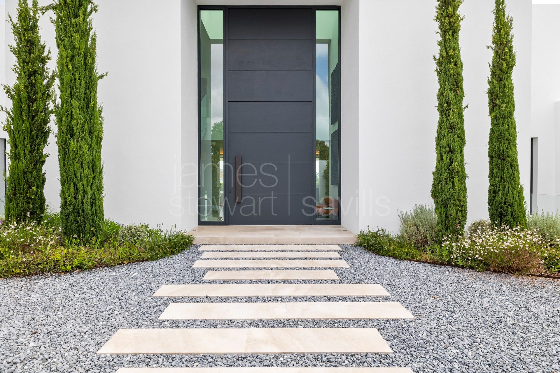 Villa contemporánea con vistas al mar, spa y piscina infinita en Sotogrande Alto