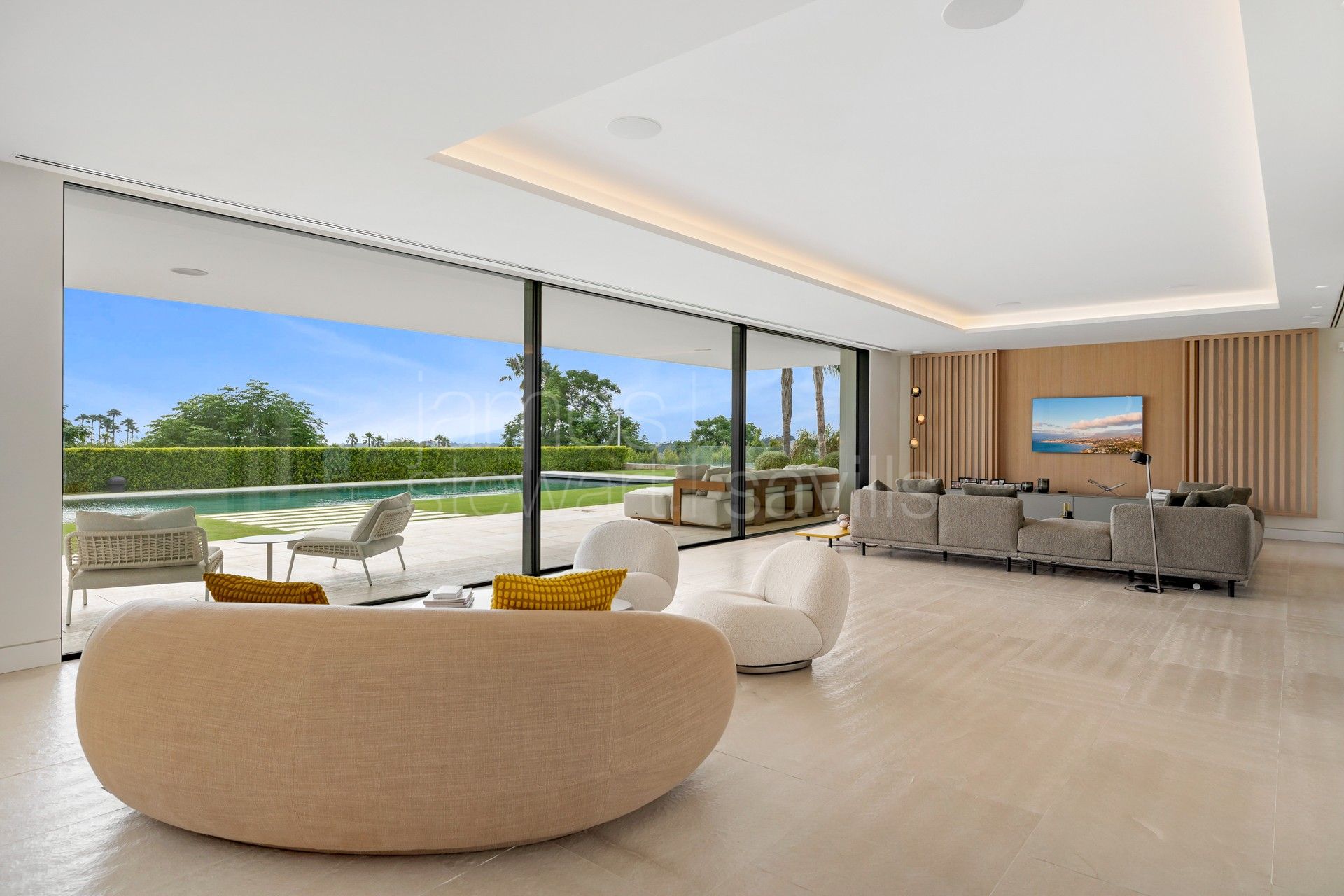Villa contemporánea con vistas al mar, spa y piscina infinita en Sotogrande Alto