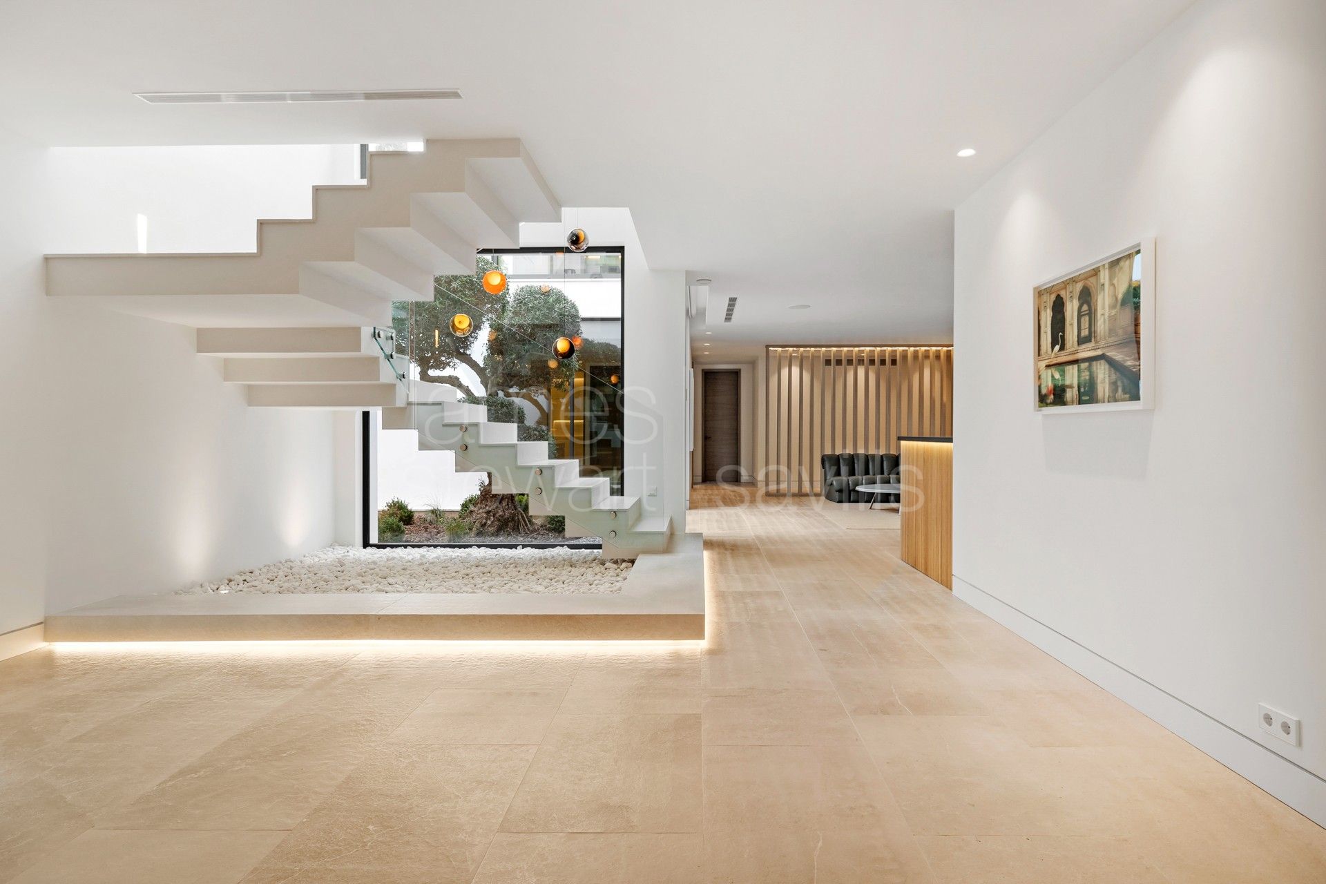 Villa contemporánea con vistas al mar, spa y piscina infinita en Sotogrande Alto