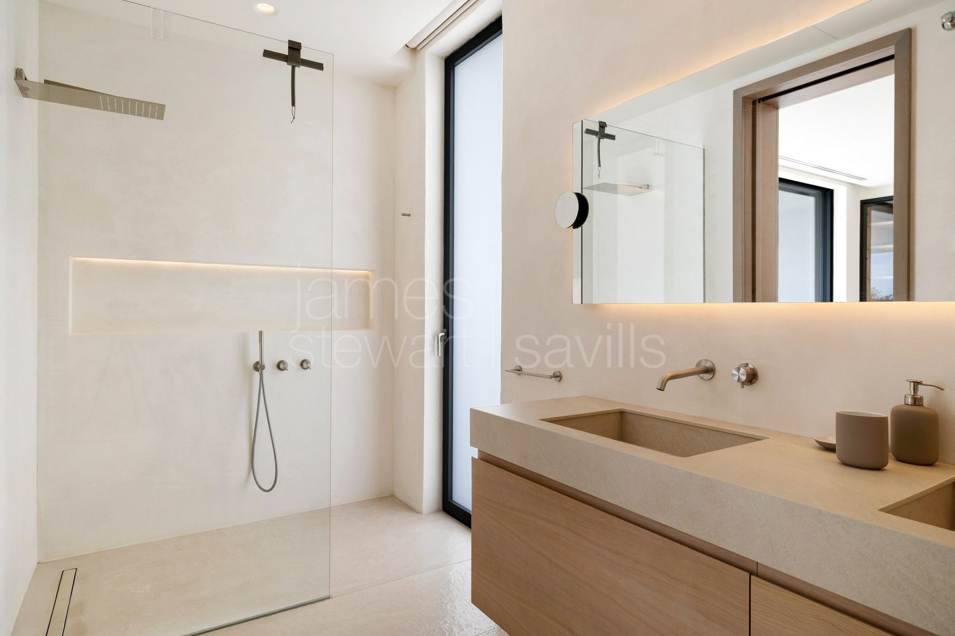 Villa contemporánea con vistas al mar, spa y piscina infinita en Sotogrande Alto