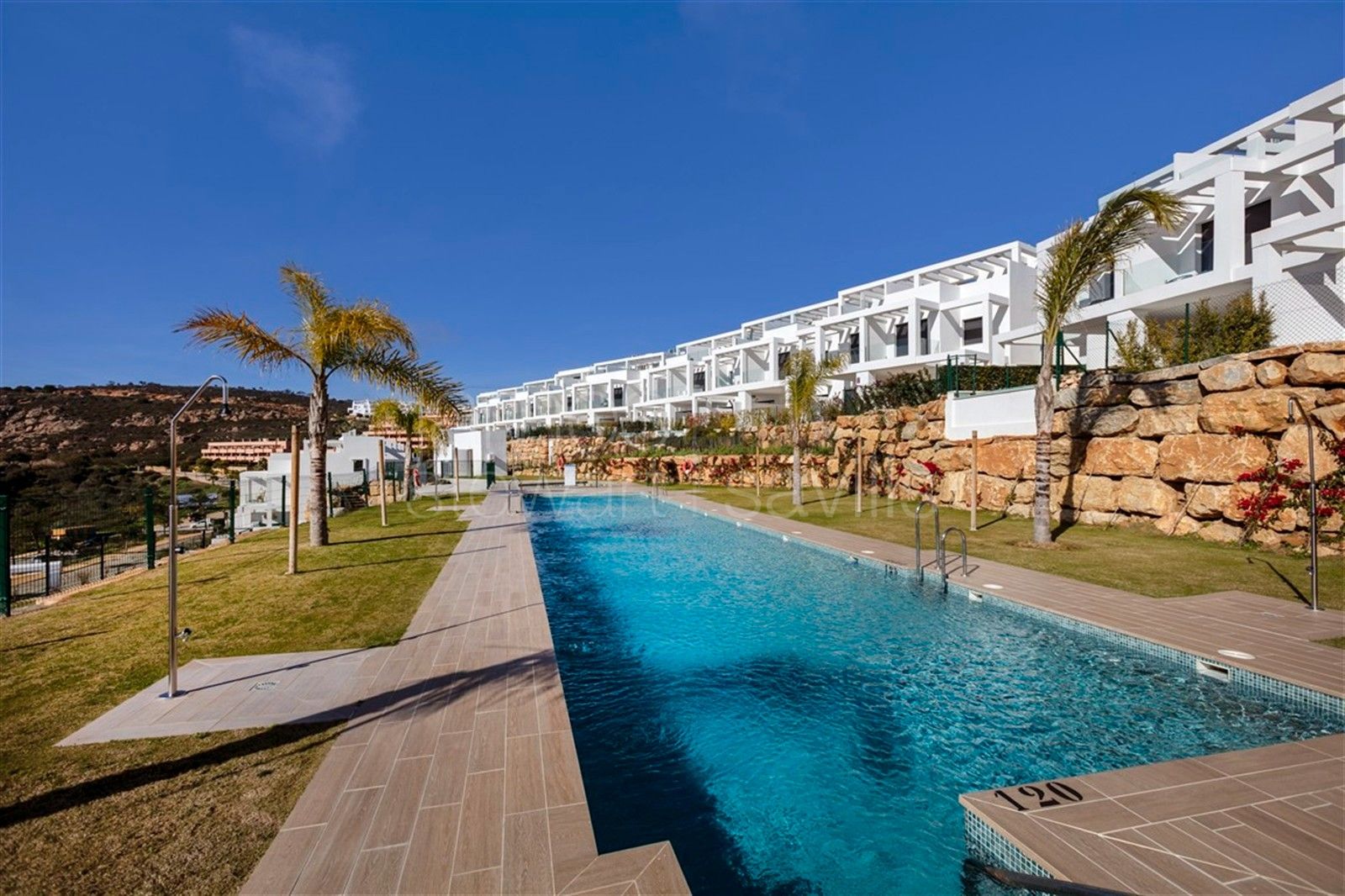 Adosado moderno con vistas panorámicas al Mediterráneo, Gibraltar y la costa africana