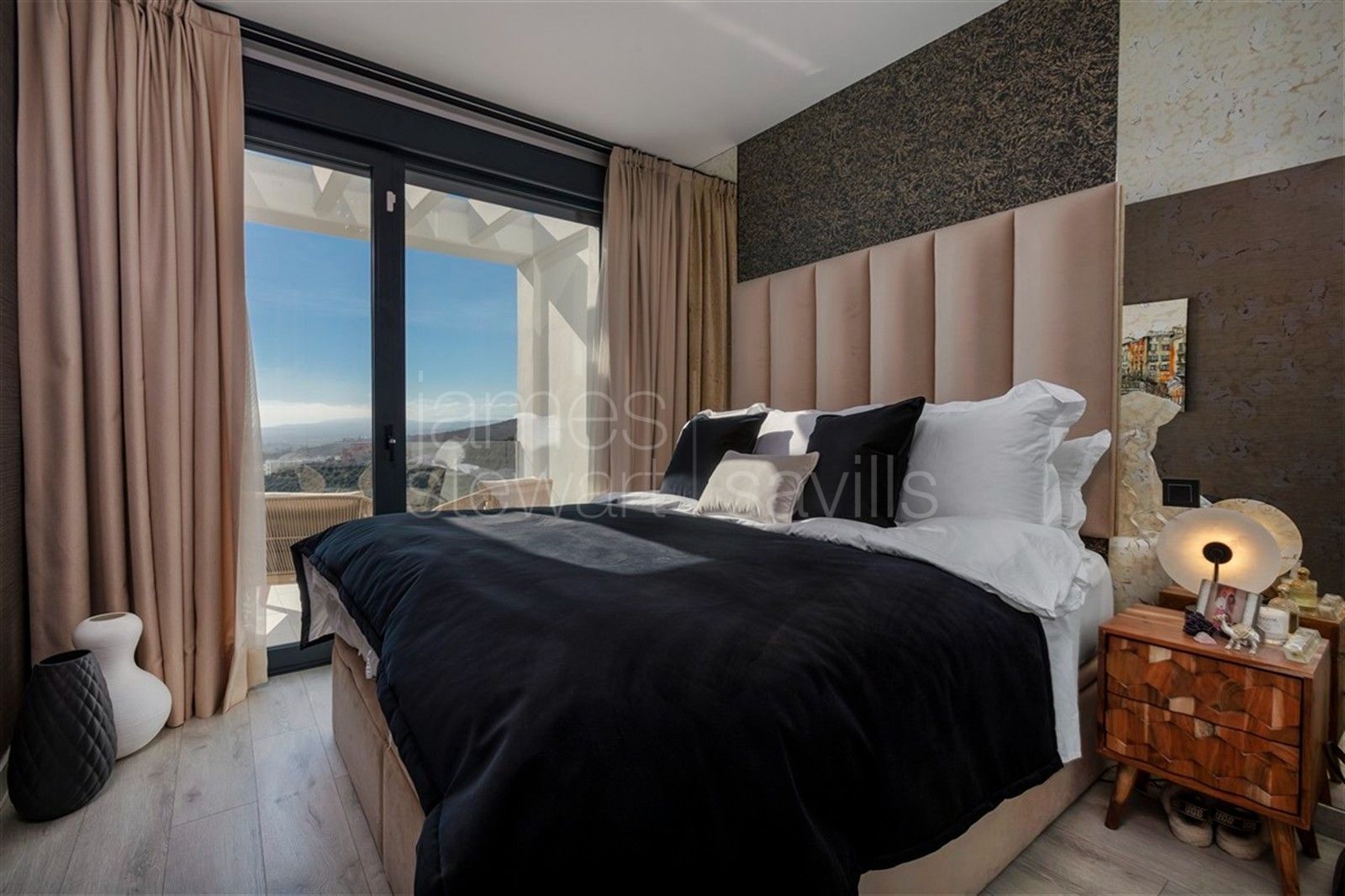 Adosado moderno con vistas panorámicas al Mediterráneo, Gibraltar y la costa africana