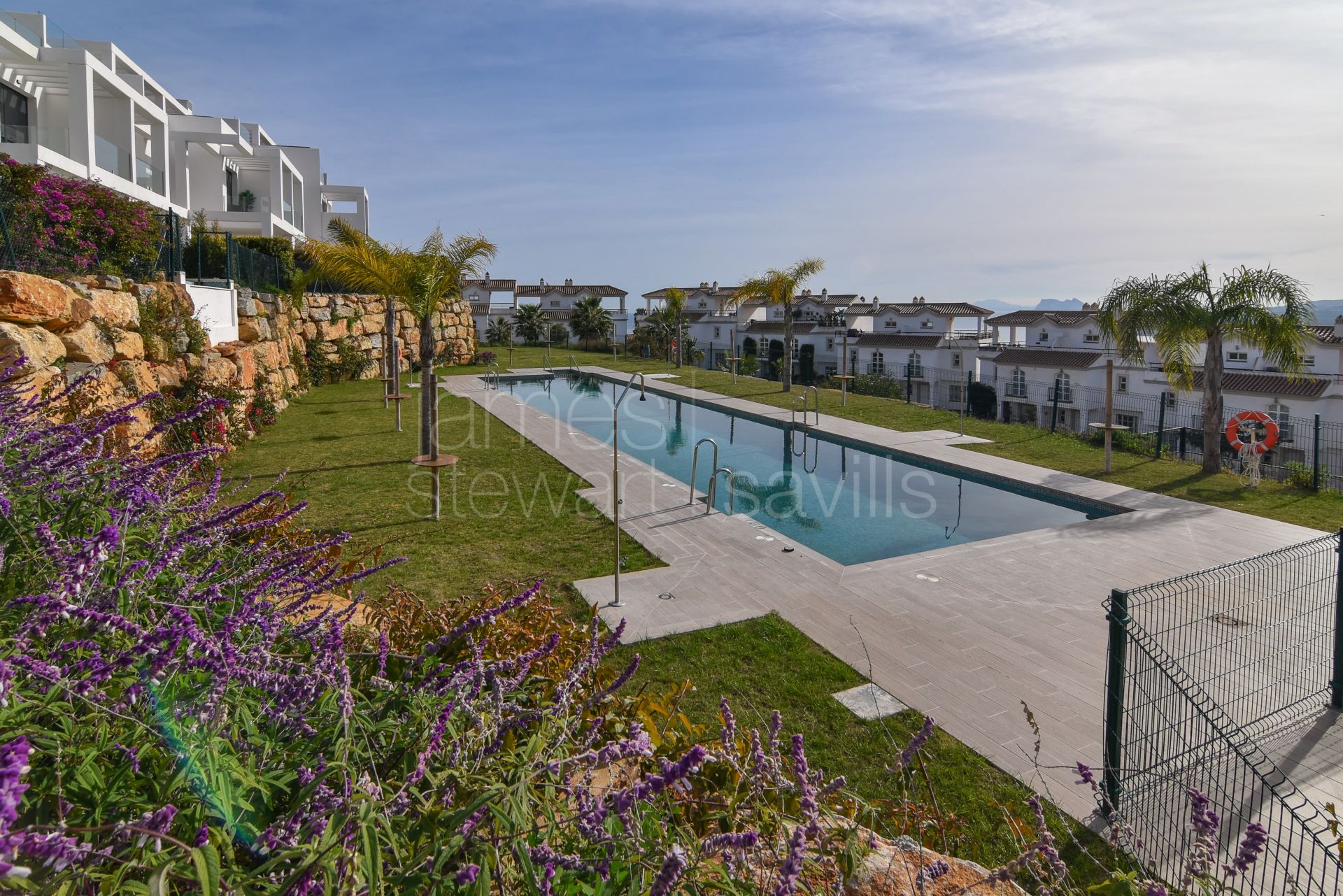 Superby upgraded townhouse facing the Mediterranean, Rock of Gibraltar and African coastline