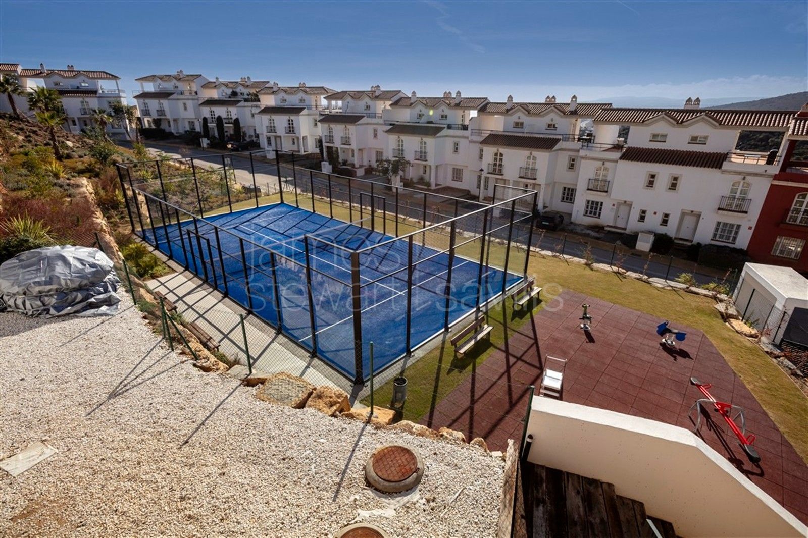 Adosado moderno con vistas panorámicas al Mediterráneo, Gibraltar y la costa africana