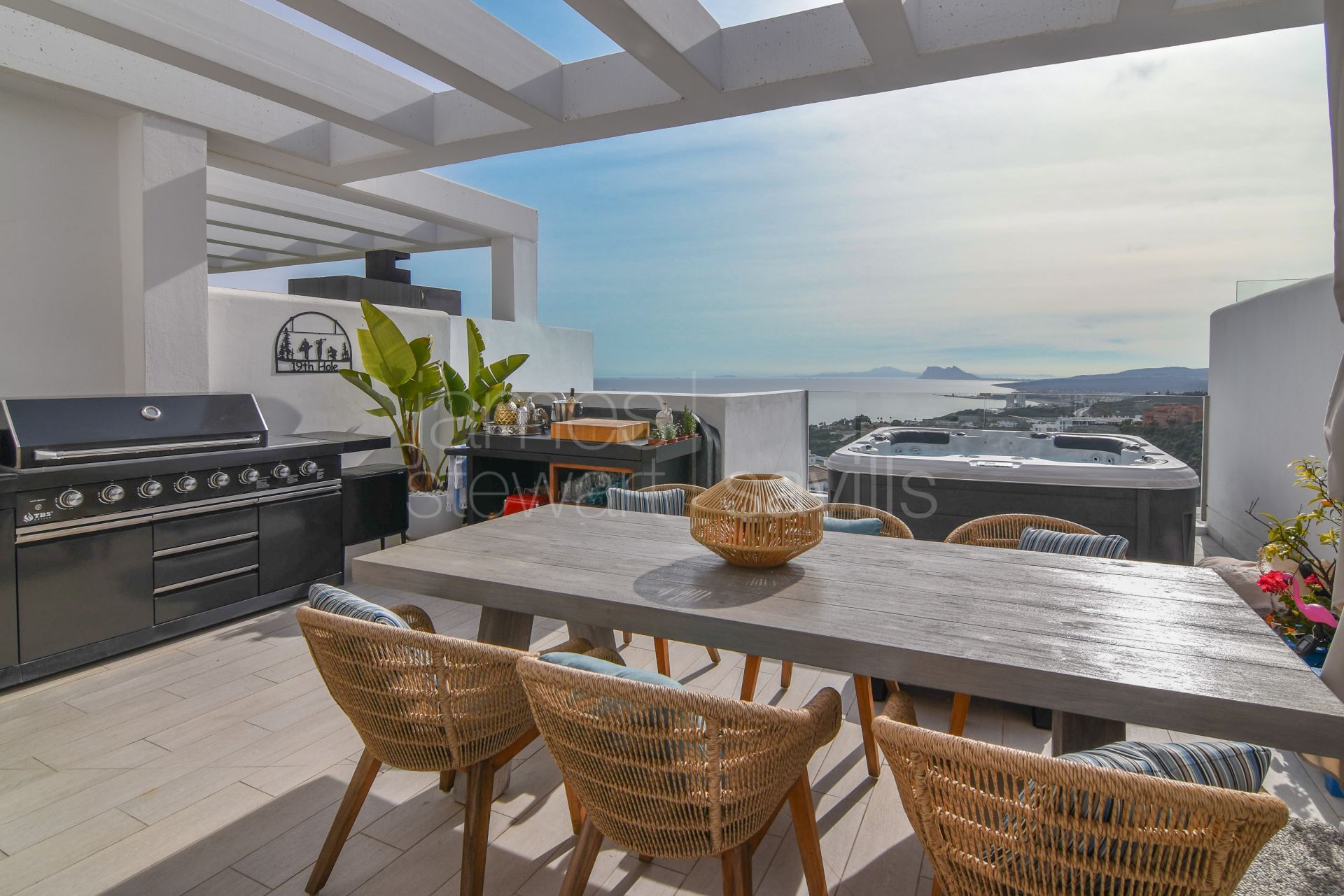 Fully upgraded townhouse facing the Mediterranean, Rock of Gibraltar and African coastline