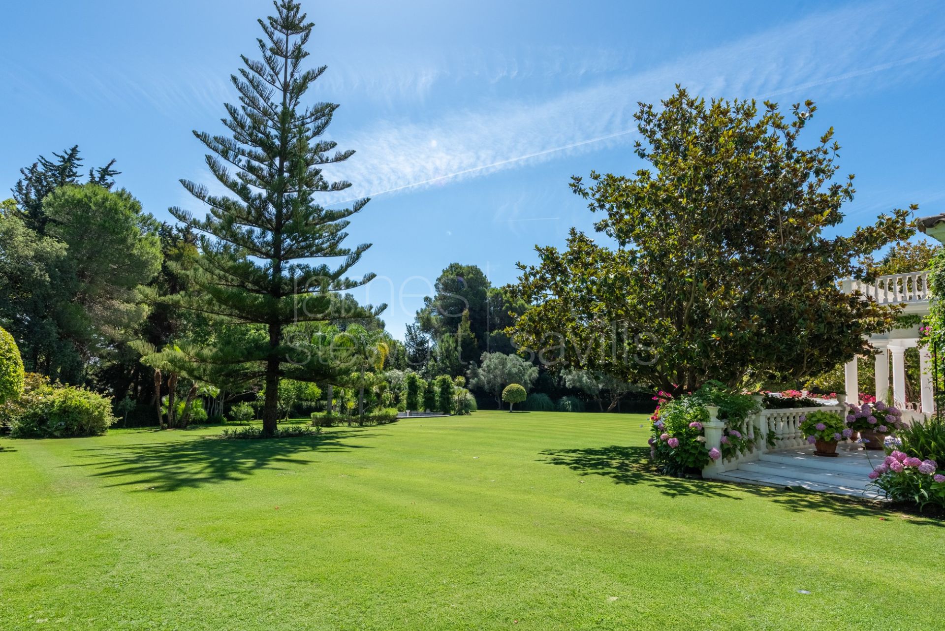 Preciosa Villa al clásico estilo cortijo con mucho encanto