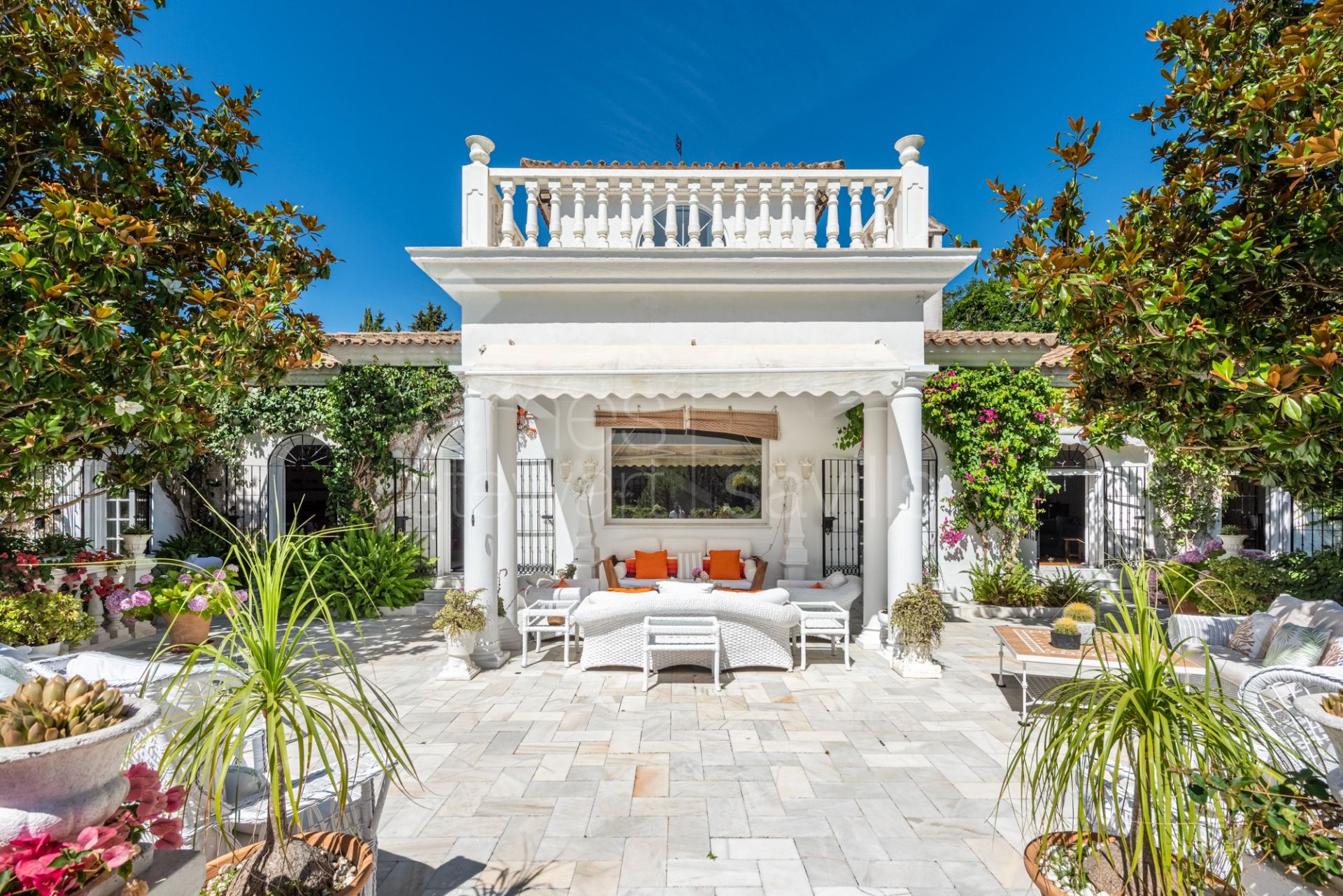 Preciosa Villa al clásico estilo cortijo con mucho encanto