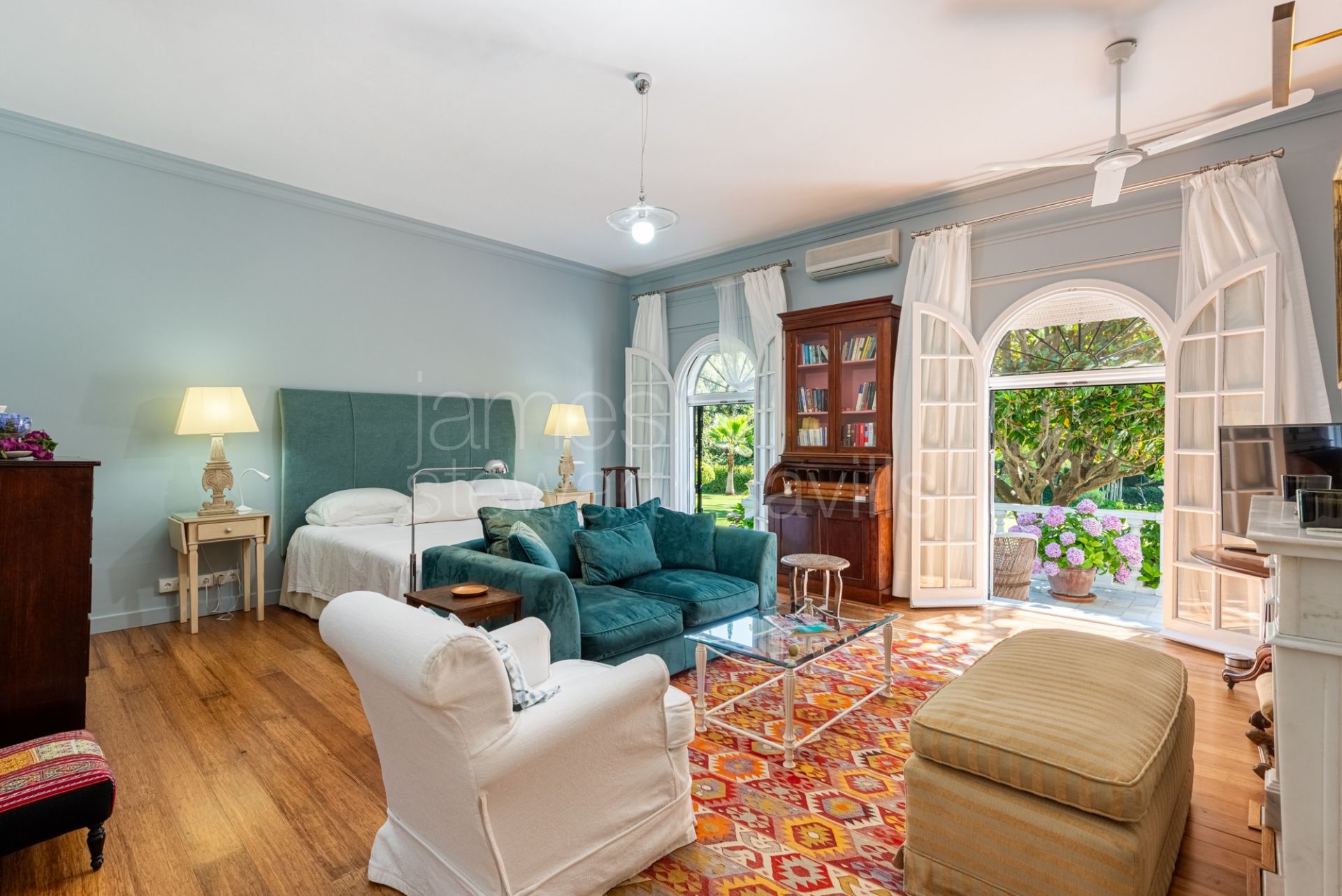 Preciosa Villa al clásico estilo cortijo con mucho encanto