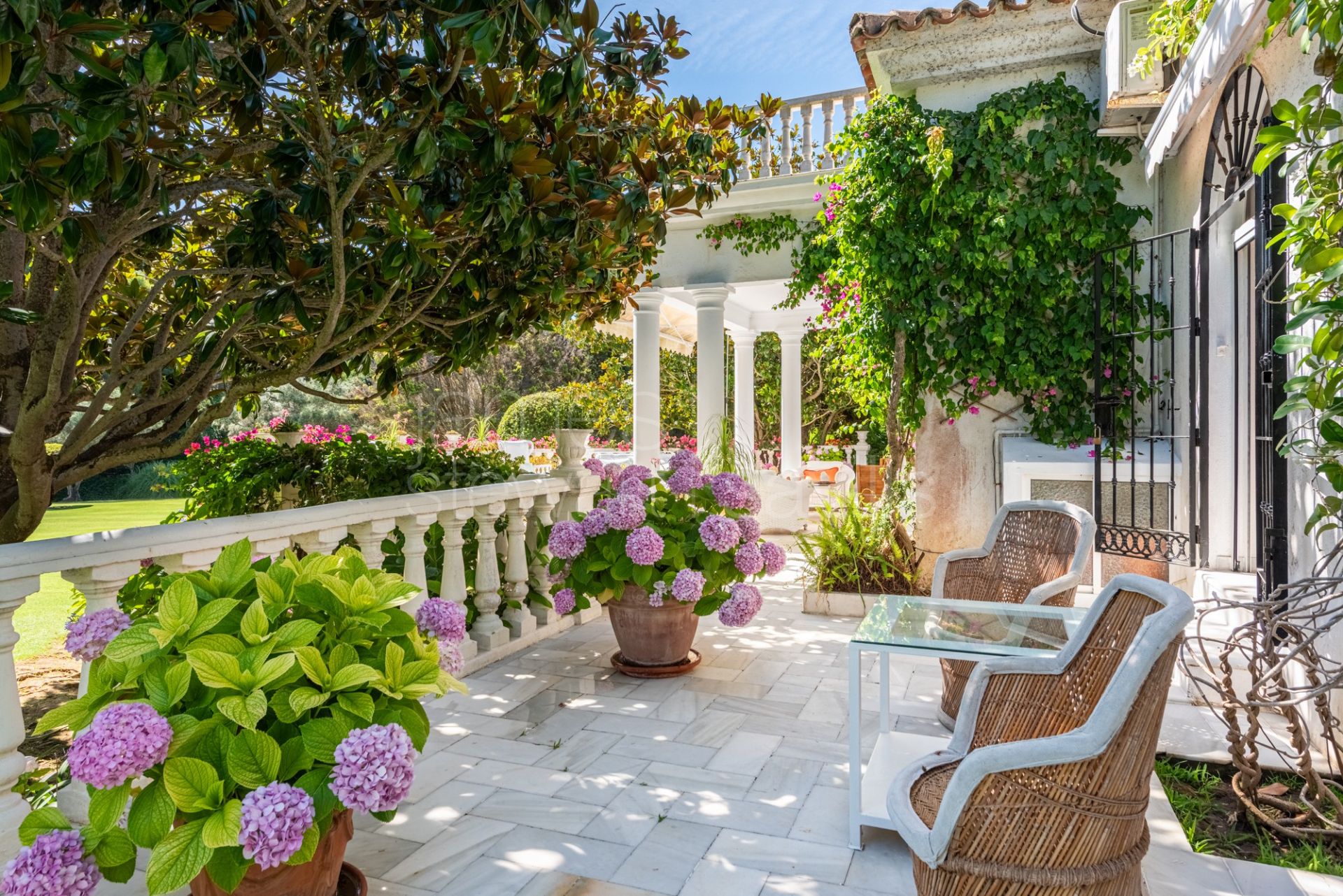 Preciosa Villa al clásico estilo cortijo con mucho encanto