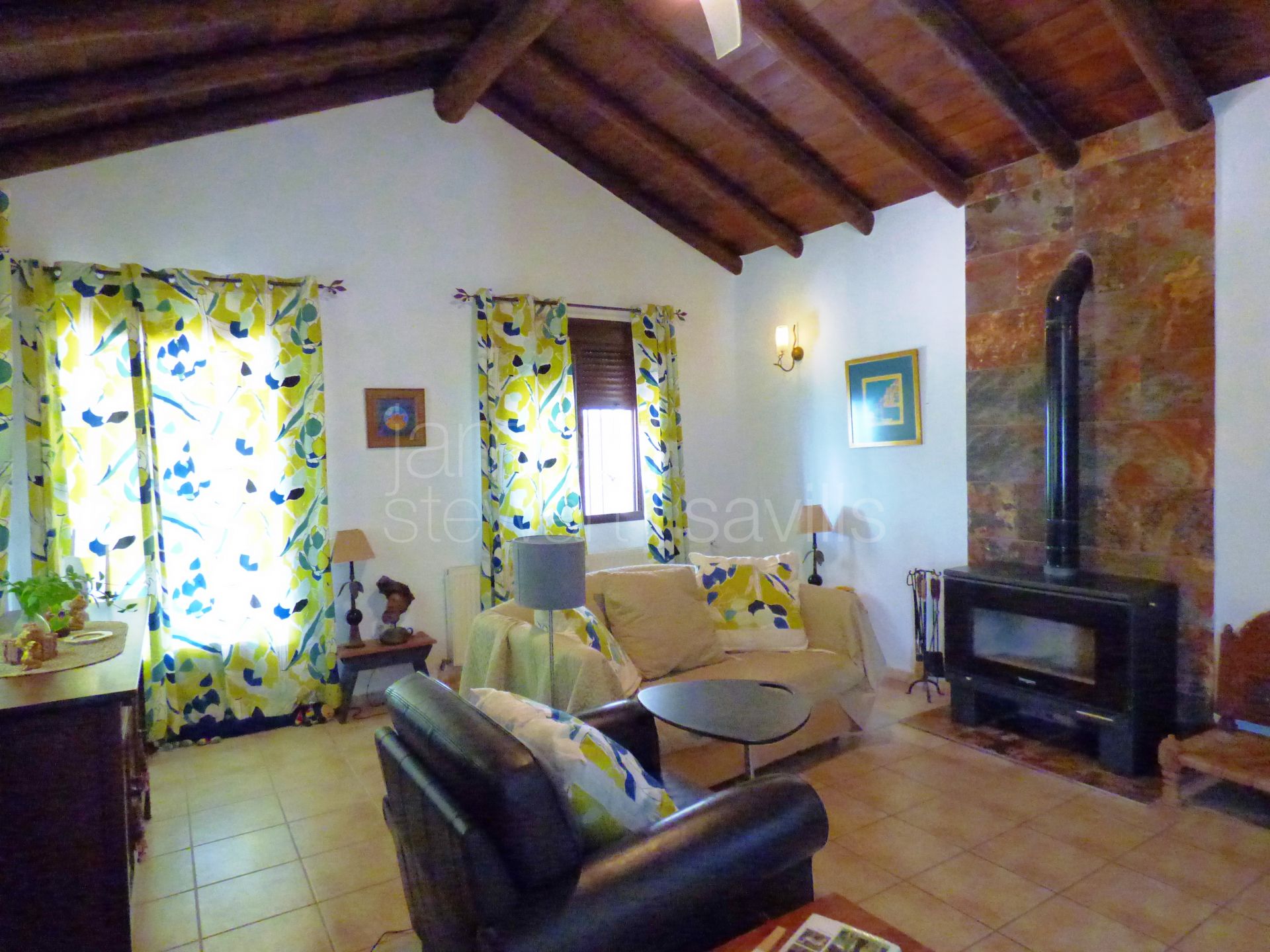Small finca about 9k from the white village of Gaucin