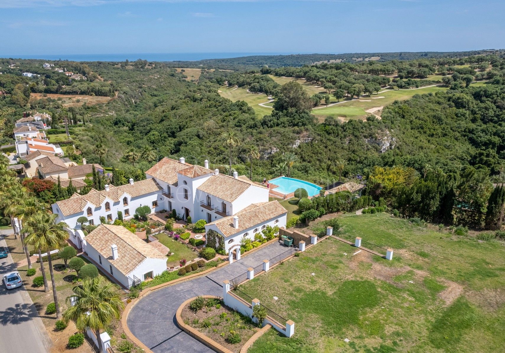 A truly exceptional villa with stunning Sea and golf views with adjoining plot available