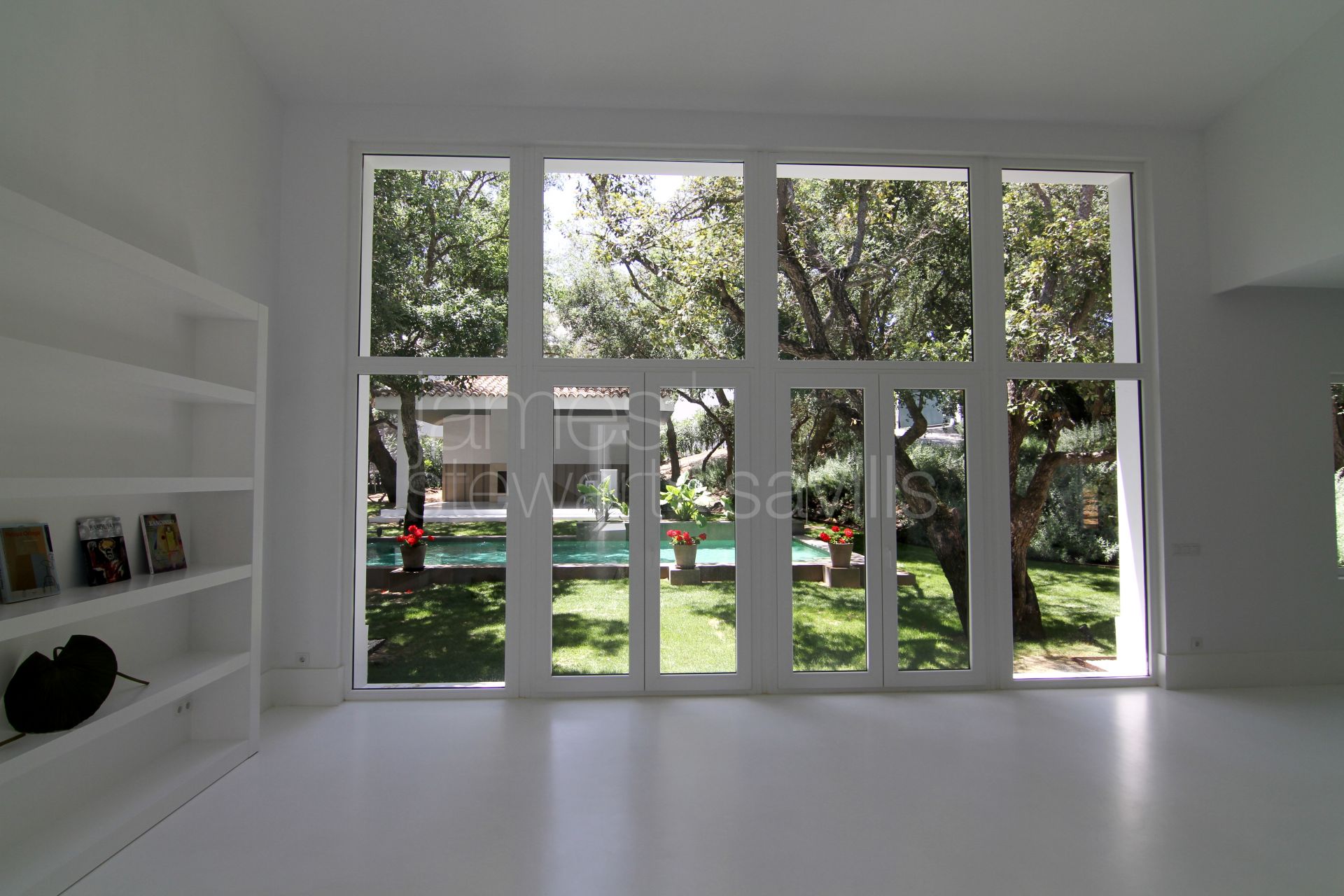 Luxury and tranquility in a secure gated location within Sotogrande
