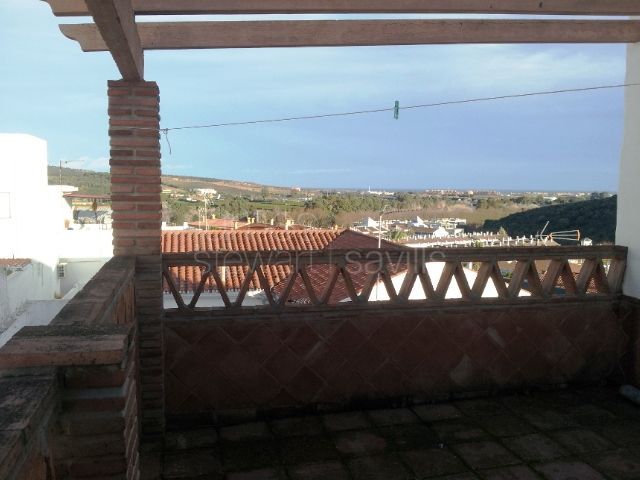 Charming townhouse for sale in Guadiaro