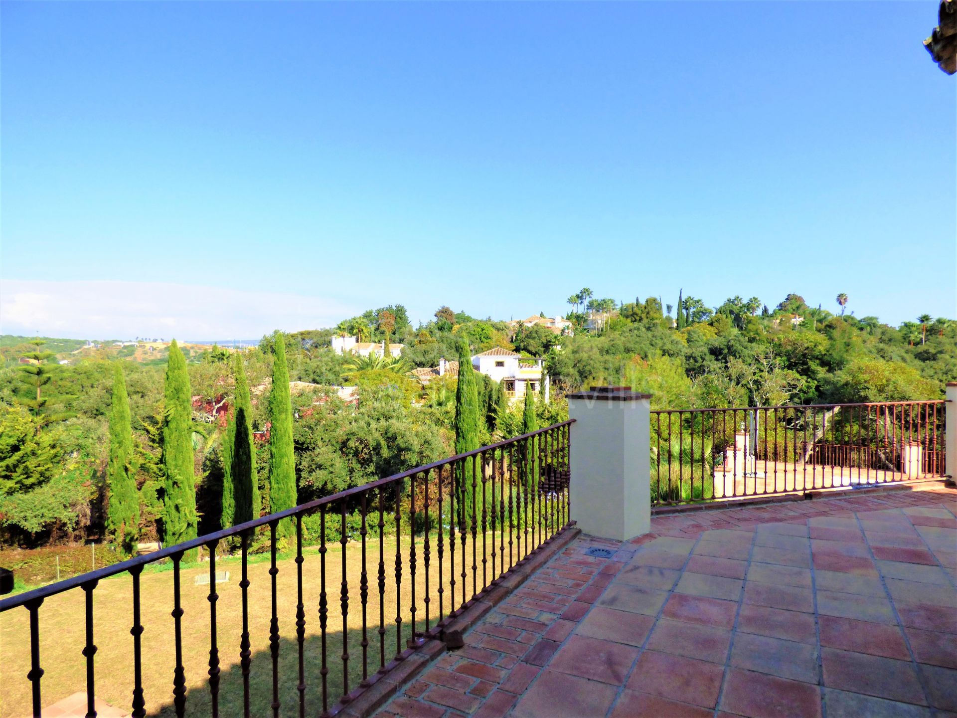 Spacious and bright two storey villa in Central Sotogrande