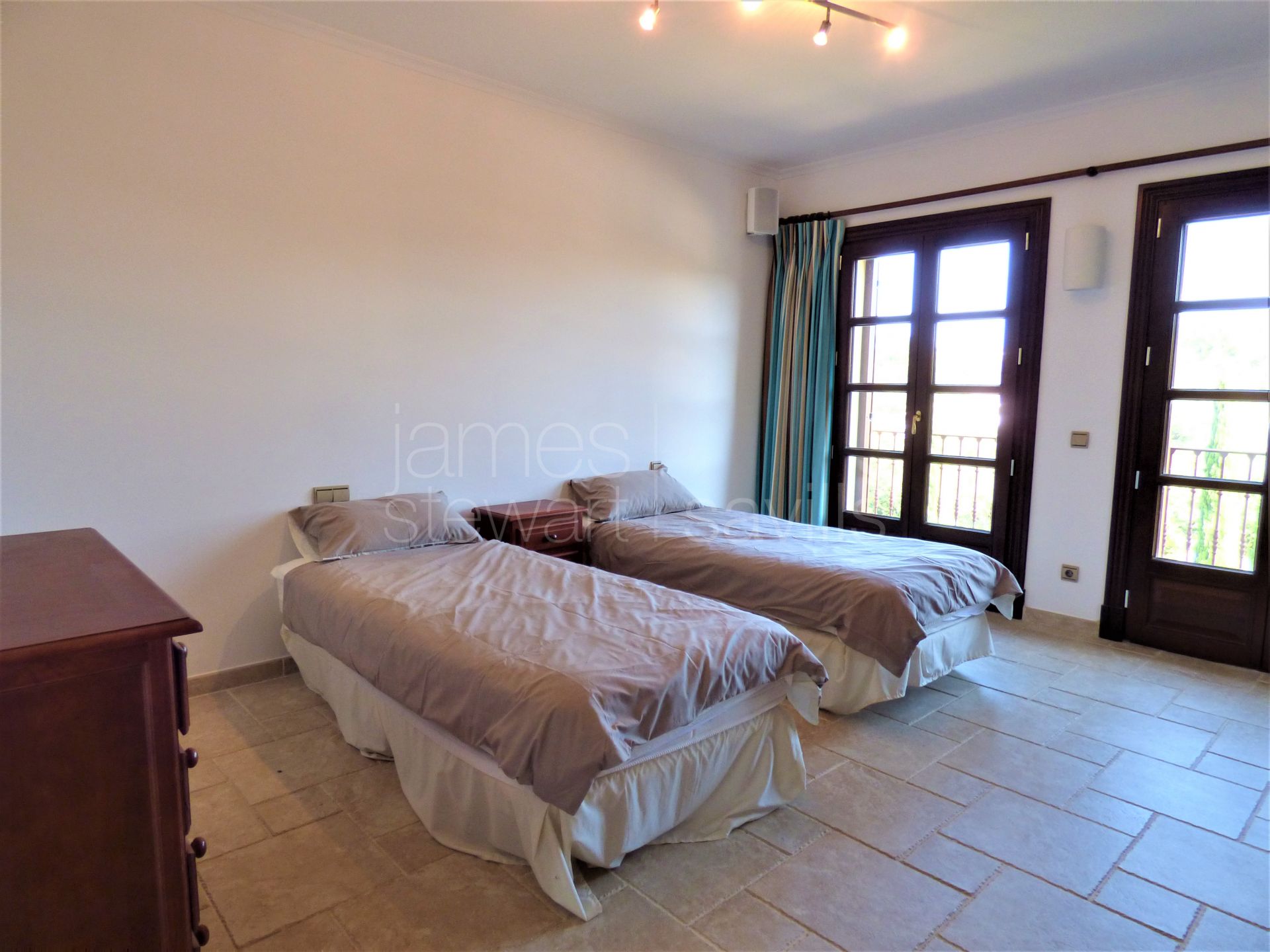 Spacious and bright two storey villa in Central Sotogrande