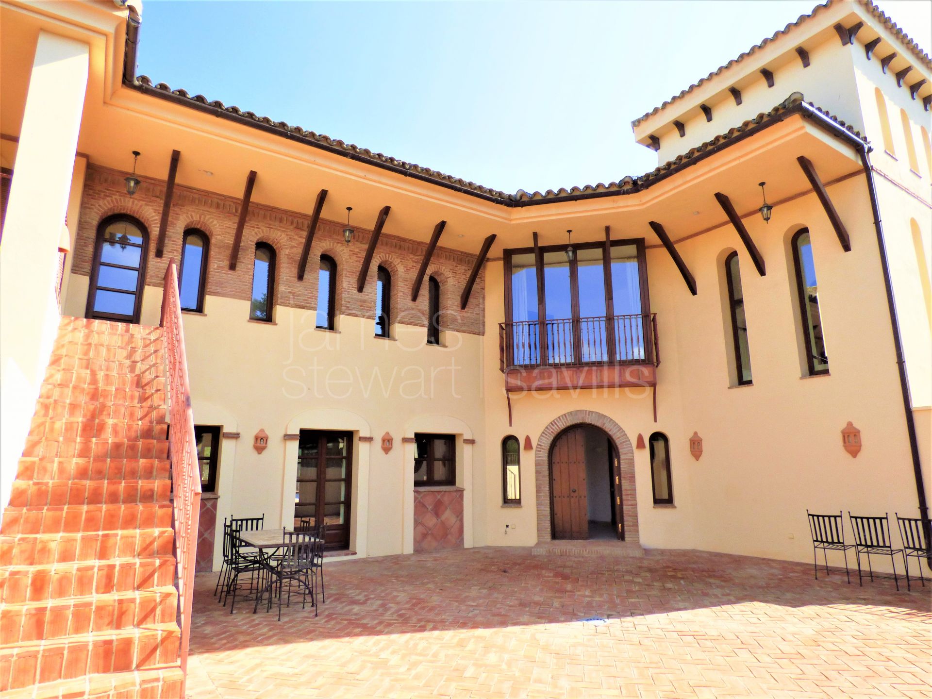 Spacious and bright two storey villa in Central Sotogrande