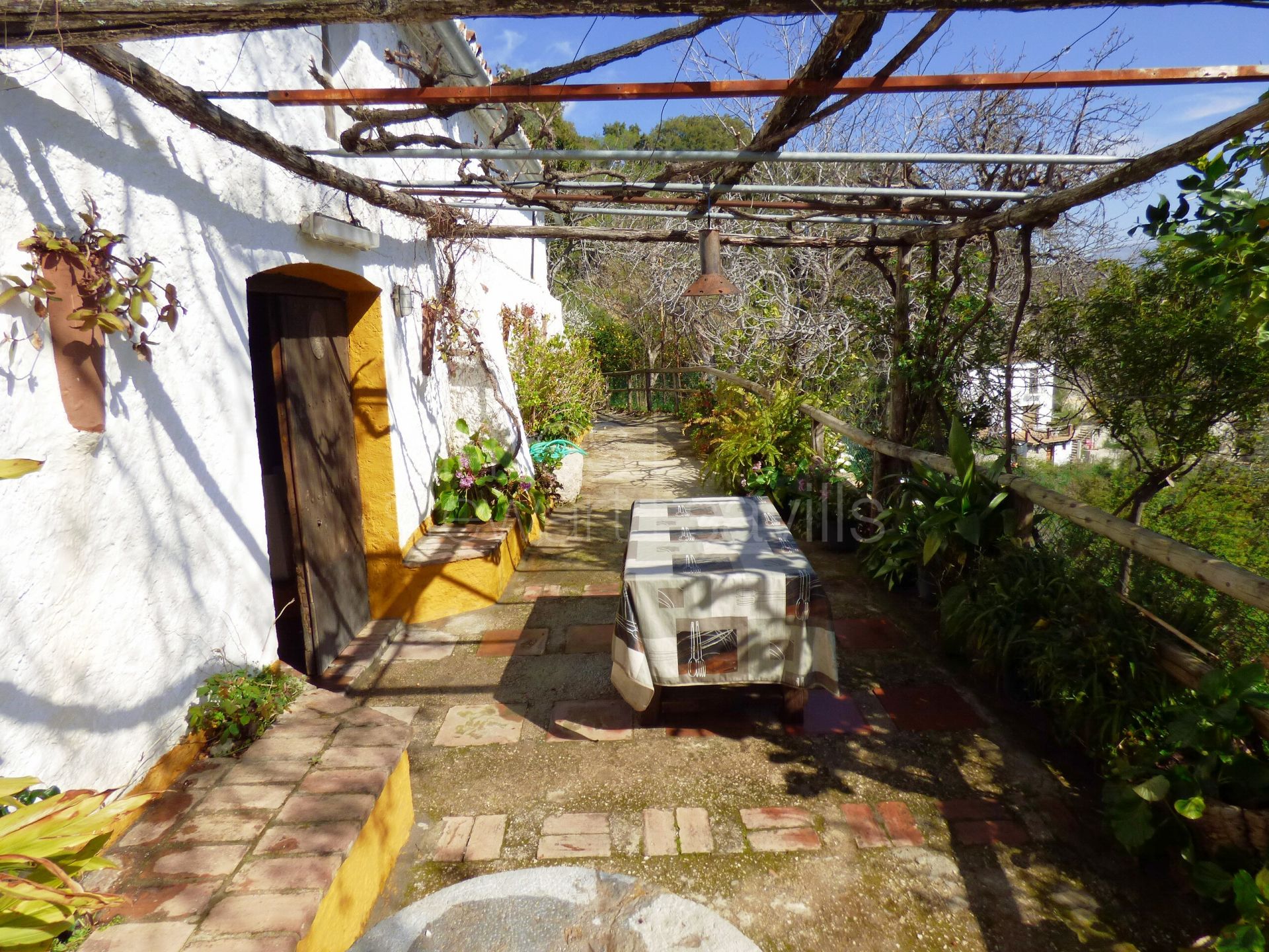 Idyllic Andalucian country retreat en the edge of the village of Algatocin near Gaucin
