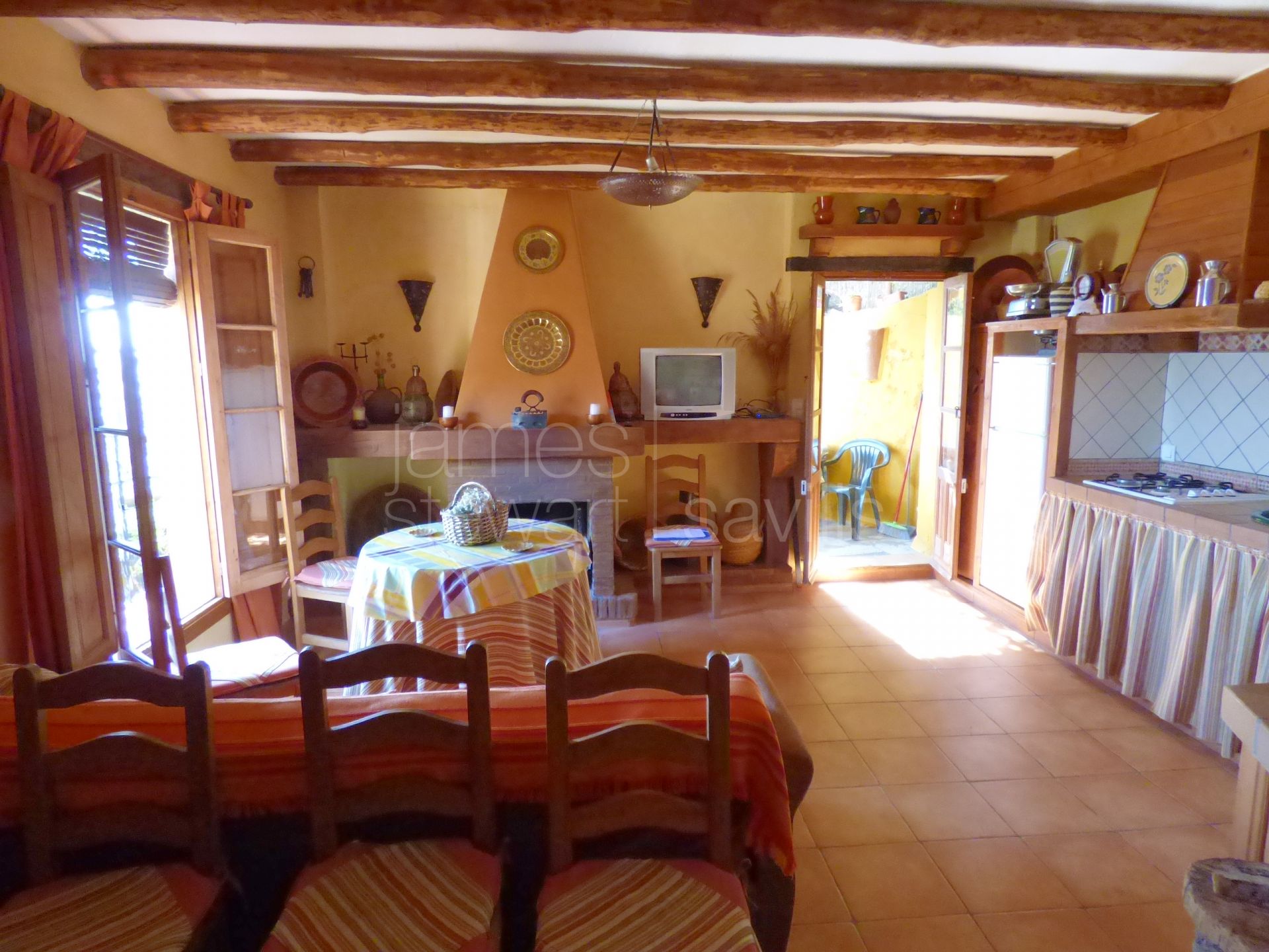 Idyllic Andalucian country retreat en the edge of the village of Algatocin near Gaucin