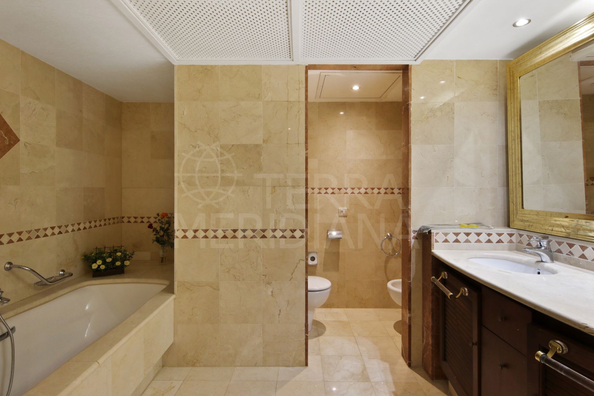 Ground Floor Apartment in Kempinski, Estepona