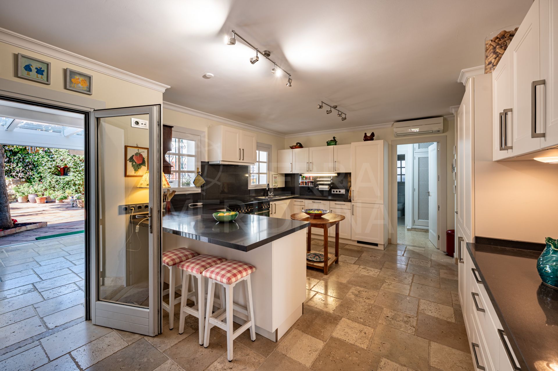 Country House in Los Reales - Sierra Estepona, Estepona