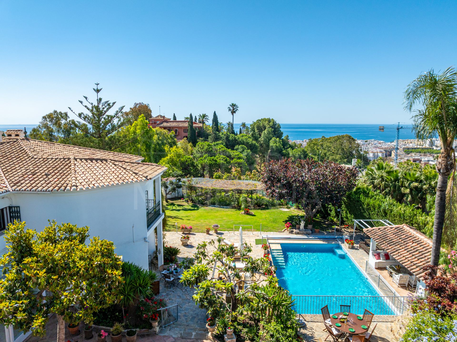 Villa in Los Reales - Sierra Estepona, Estepona